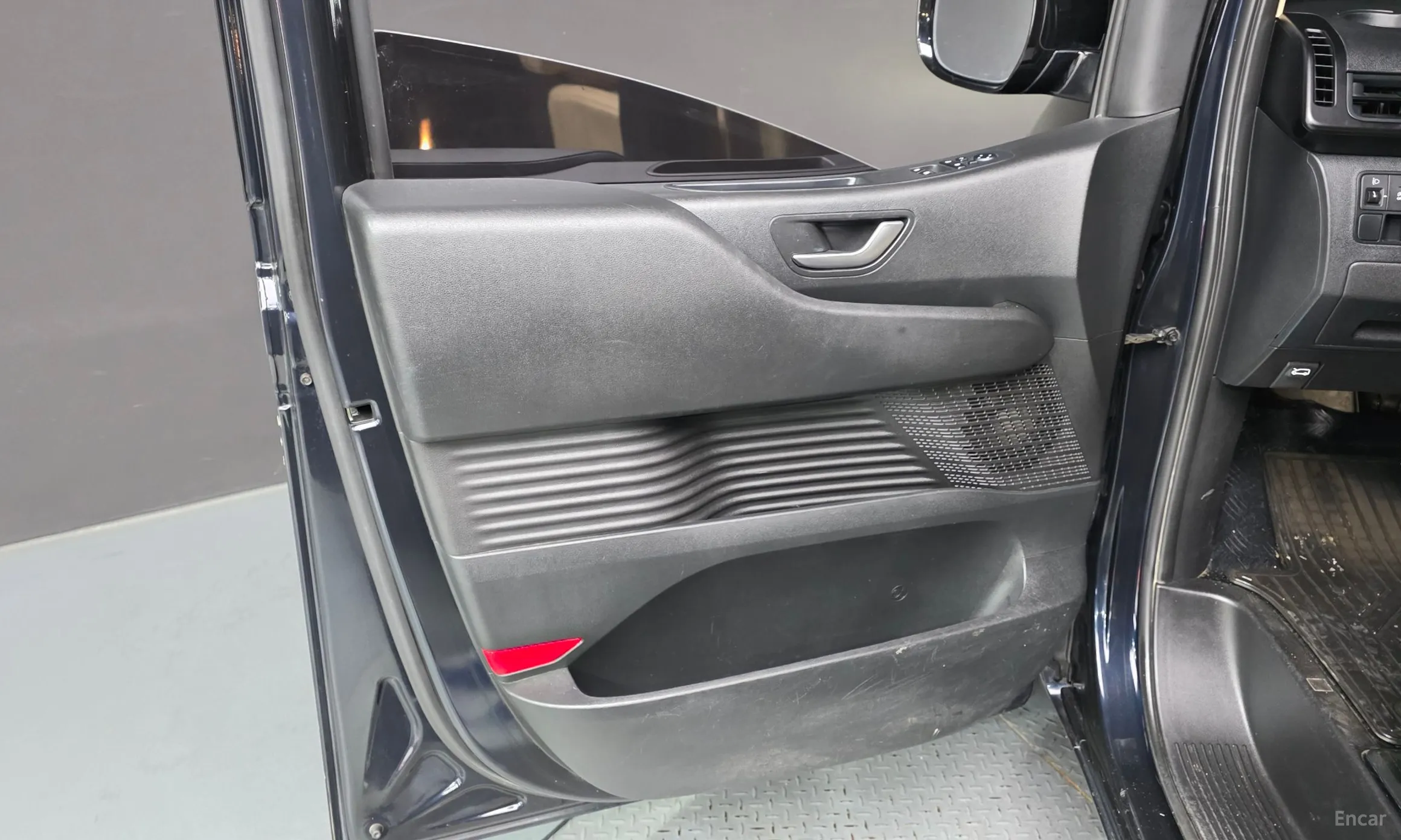 Hyundai Staria превью 16