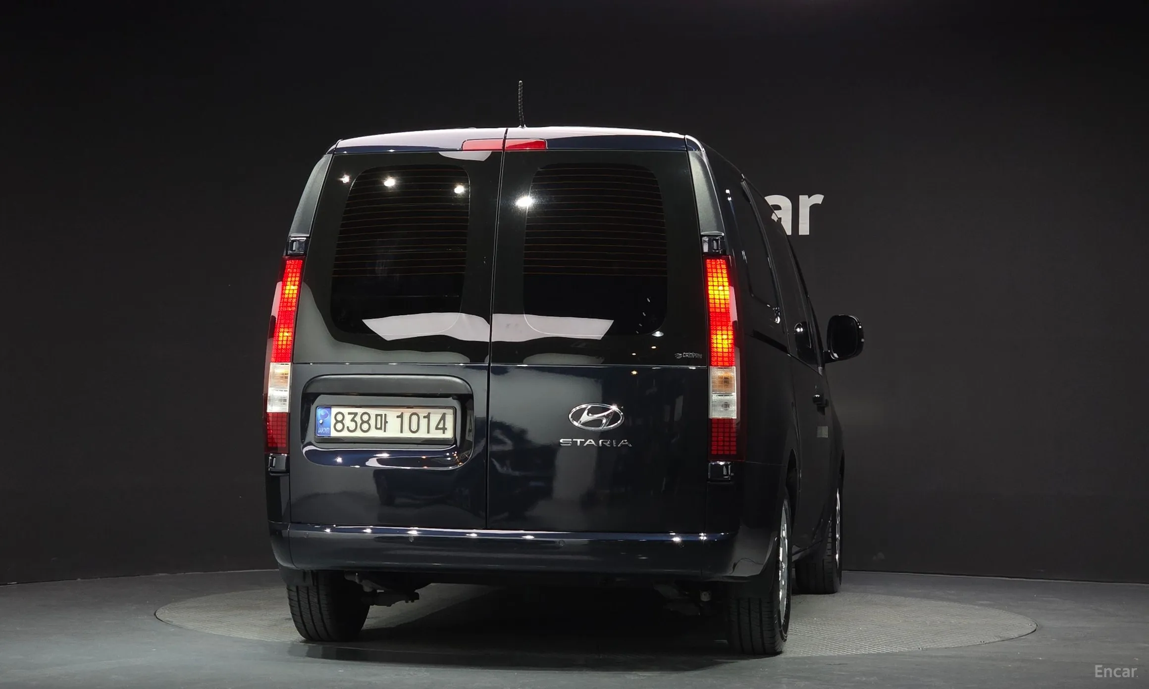 Hyundai Staria превью 4