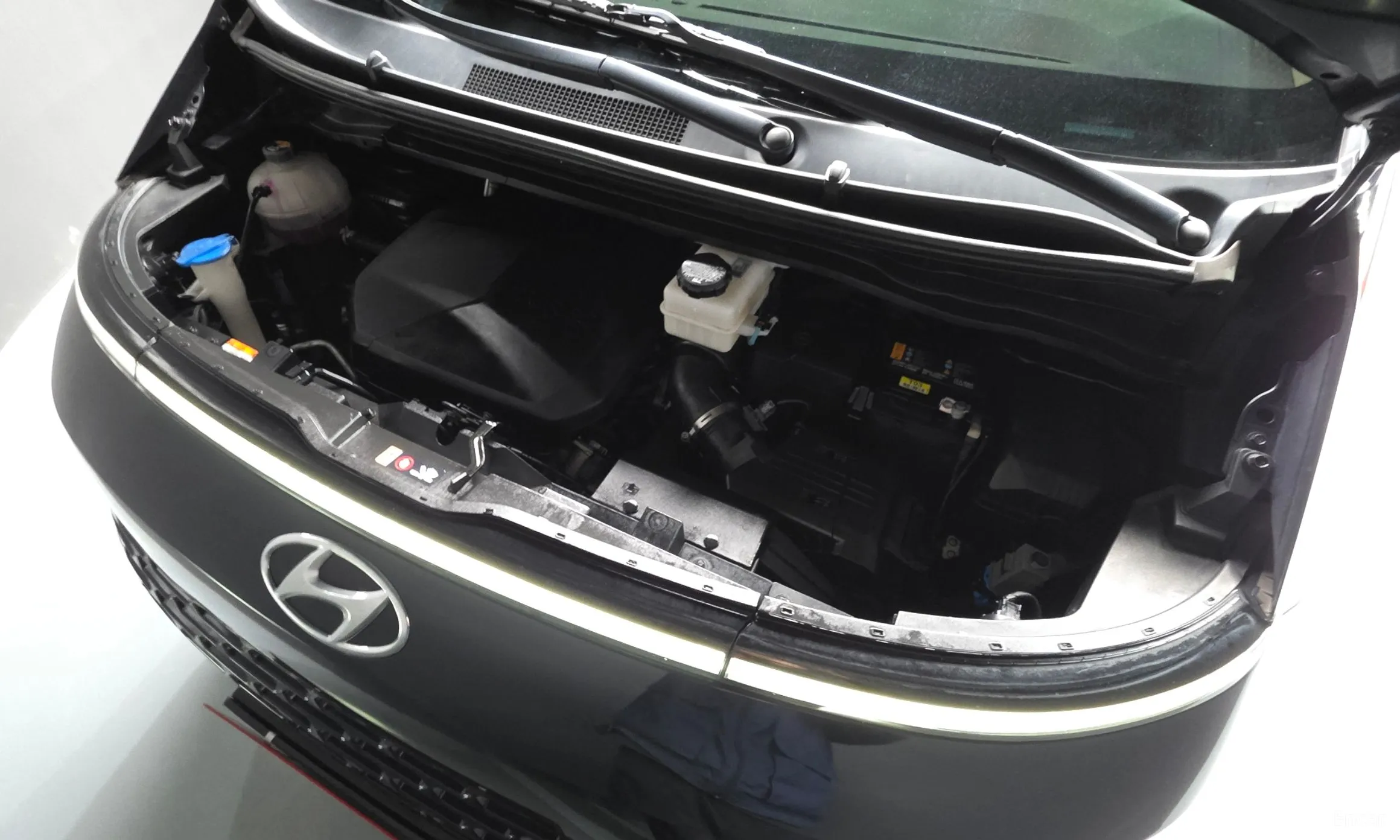 Hyundai Staria превью 6