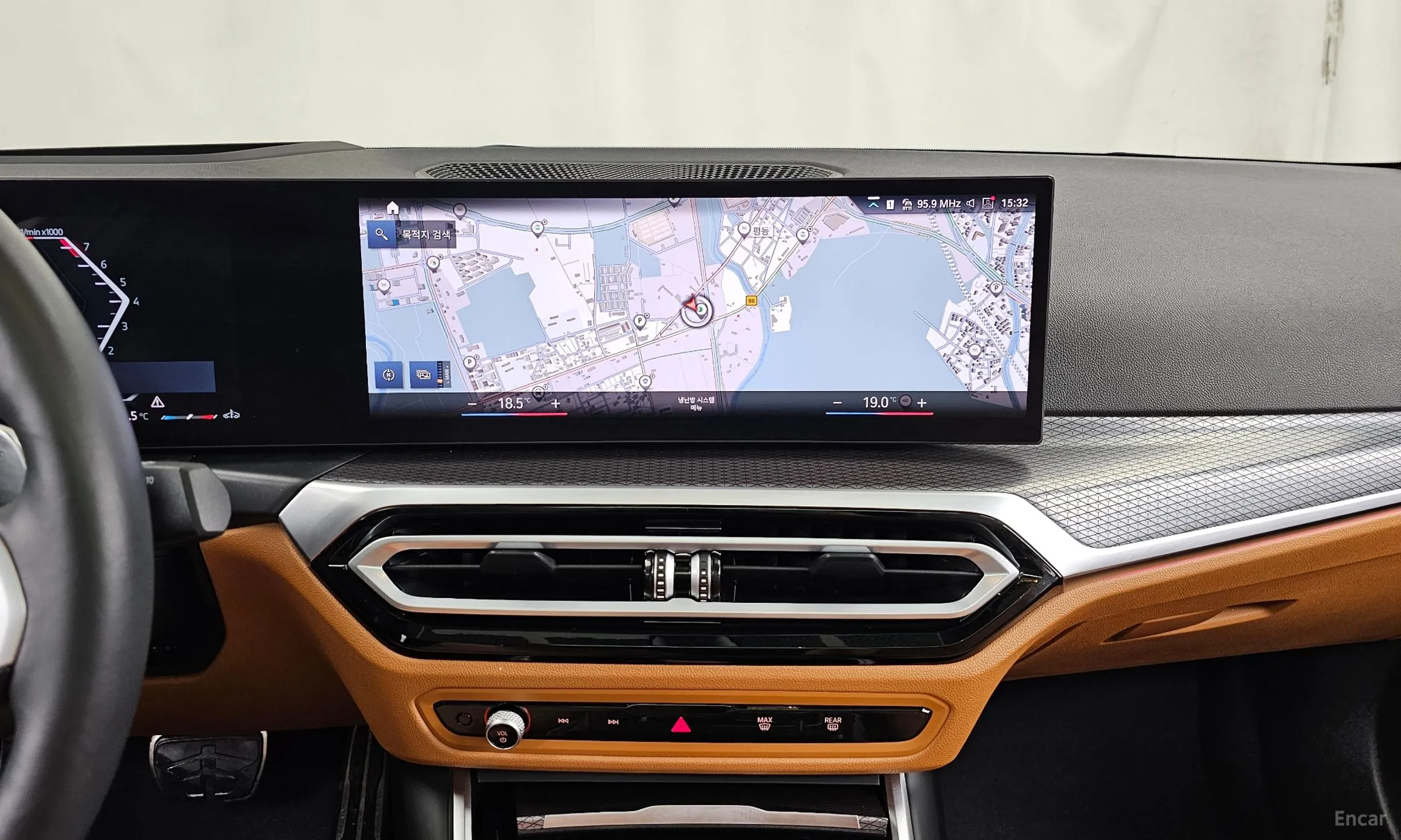 BMW 3 Series (G20) превью 14