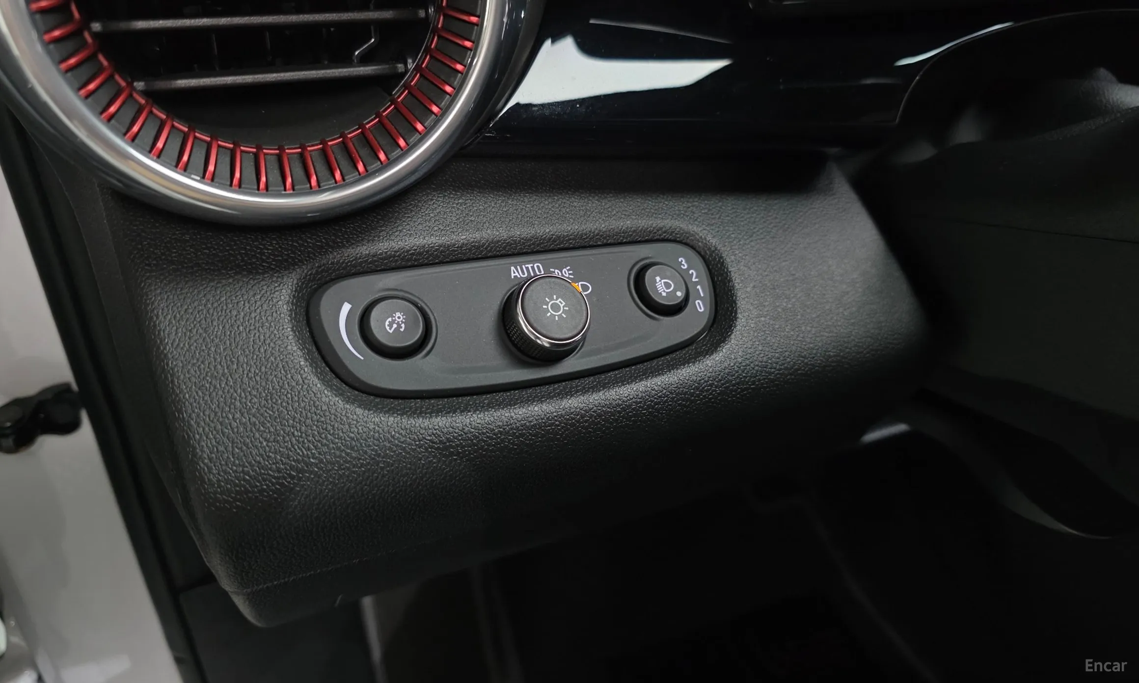 Chevrolet (GM Daewoo) Trax Crossover превью 17