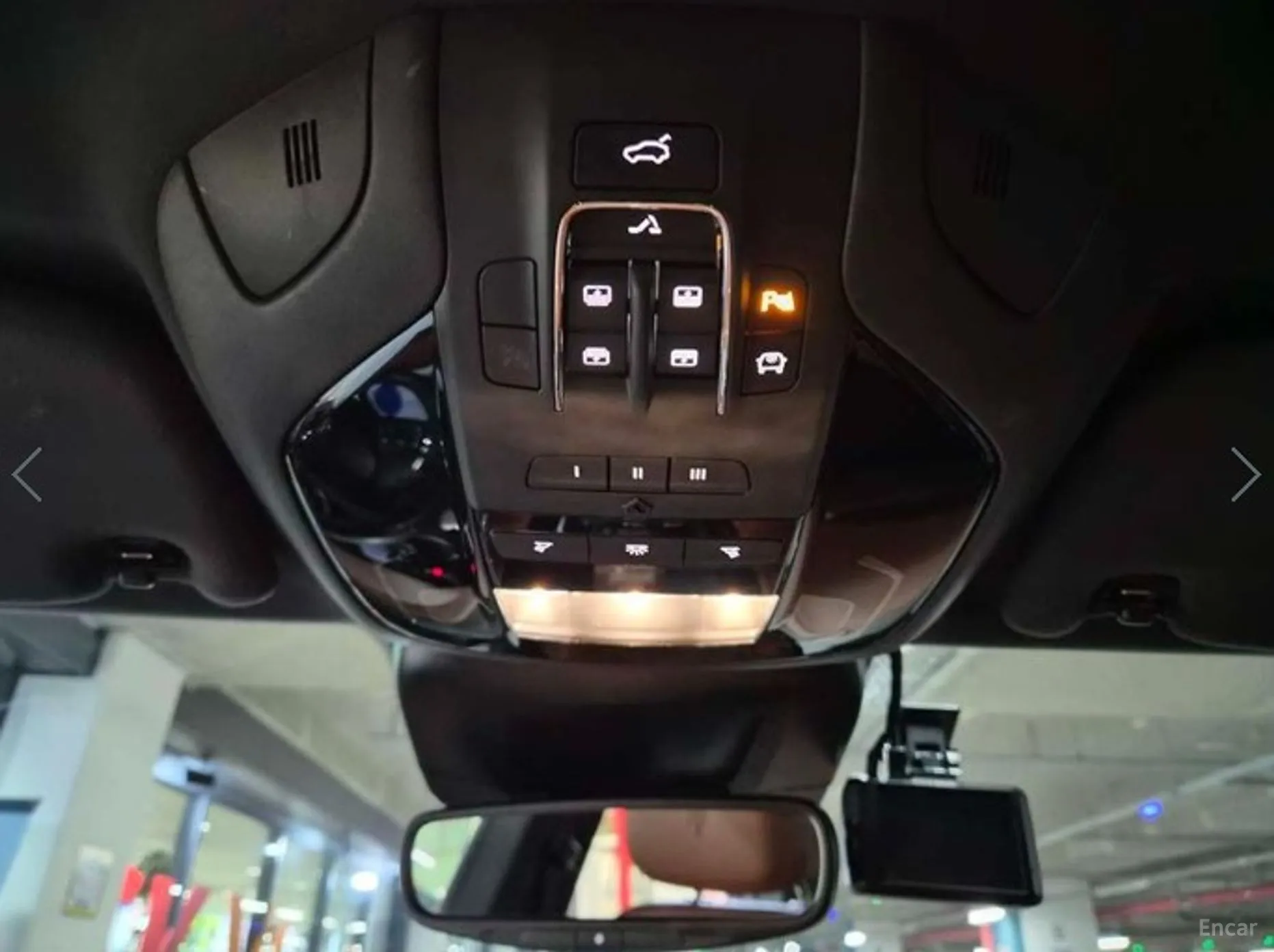 Maserati Levante превью 17