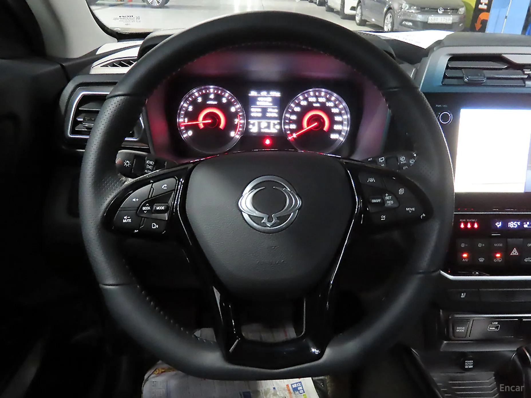 KG Mobility (SsangYong) Tivoli превью 14