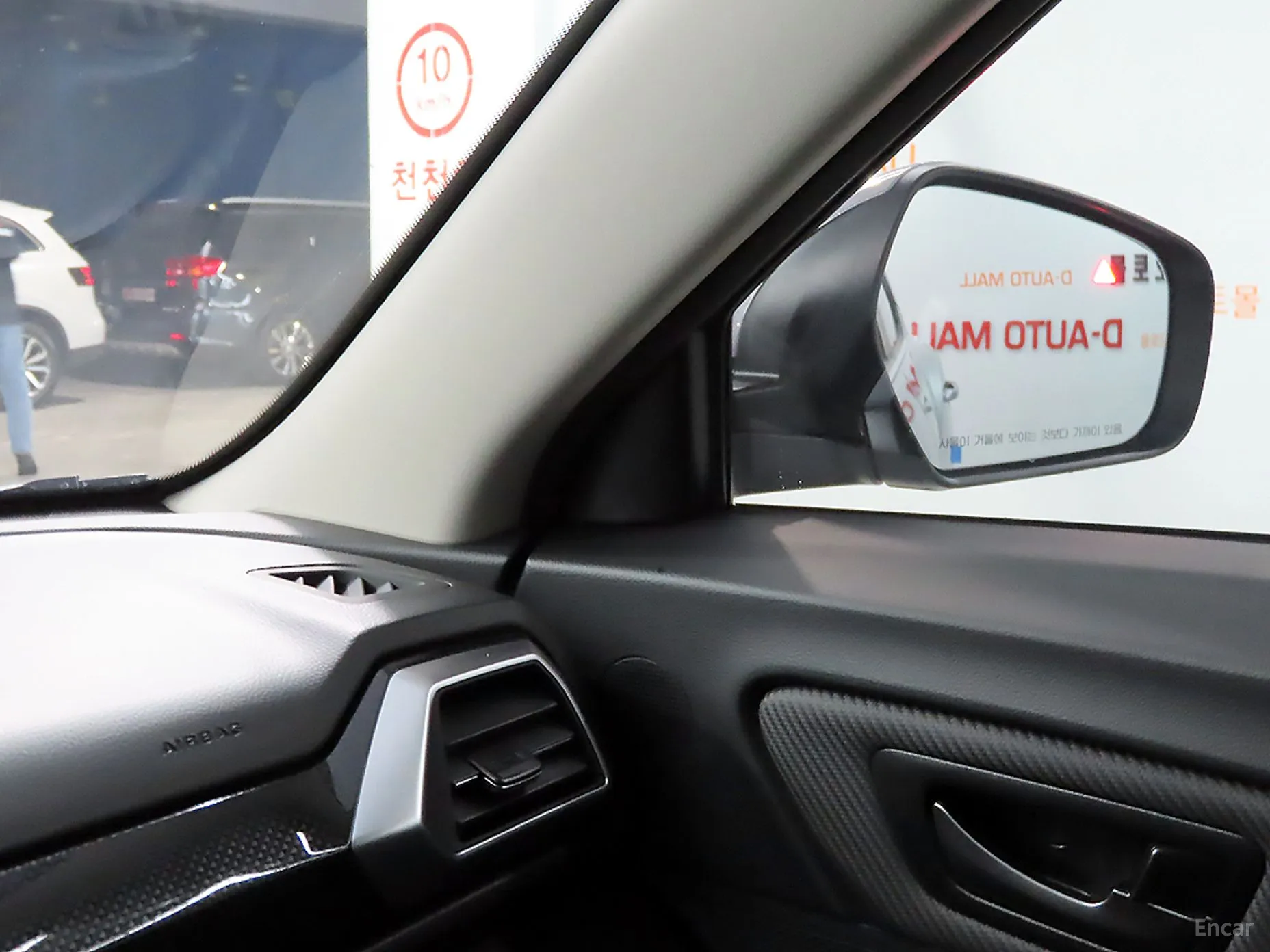 KG Mobility (SsangYong) Tivoli превью 15