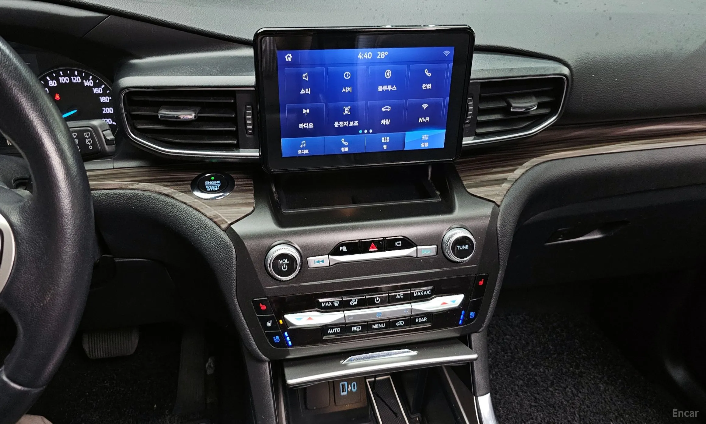 Ford Explorer 6th Generation превью 13