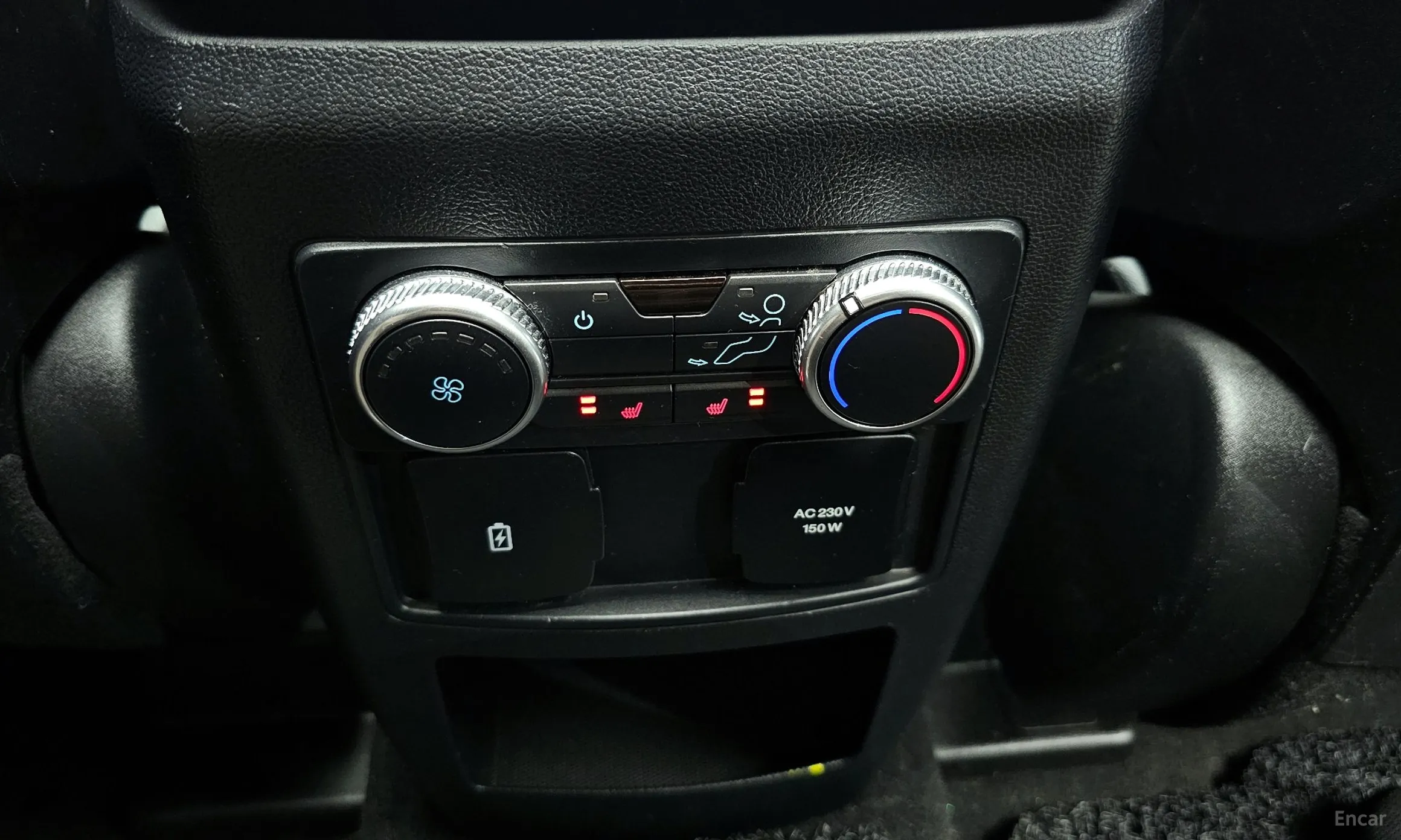 Ford Explorer 6th Generation превью 18