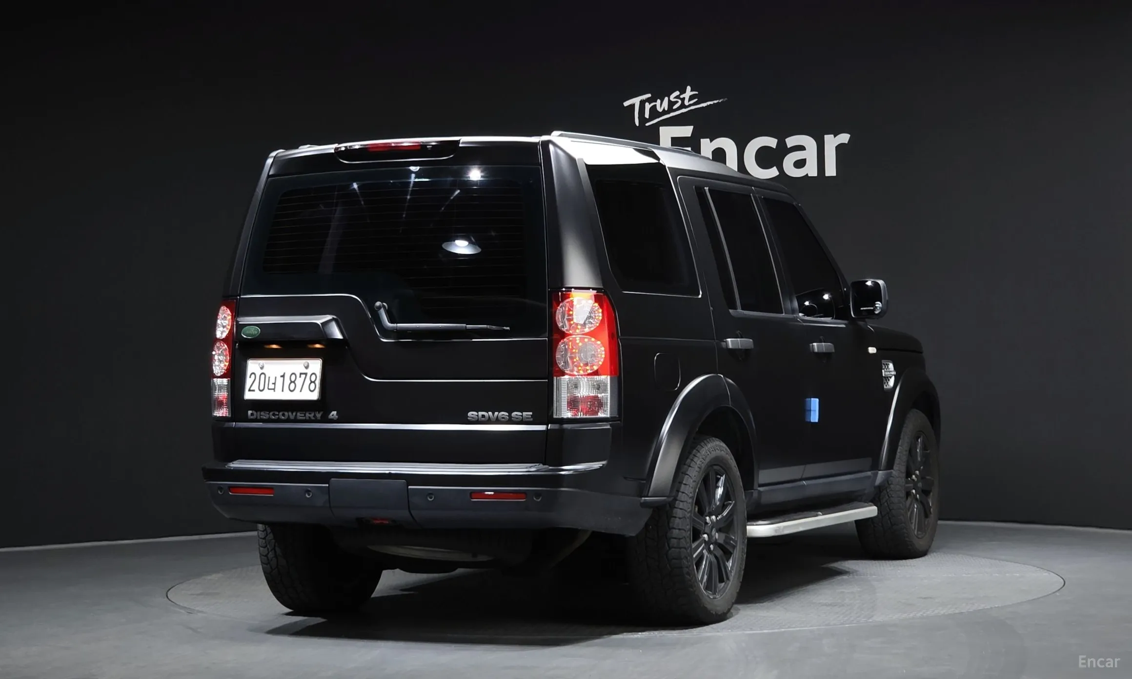 Land Rover Discovery 4