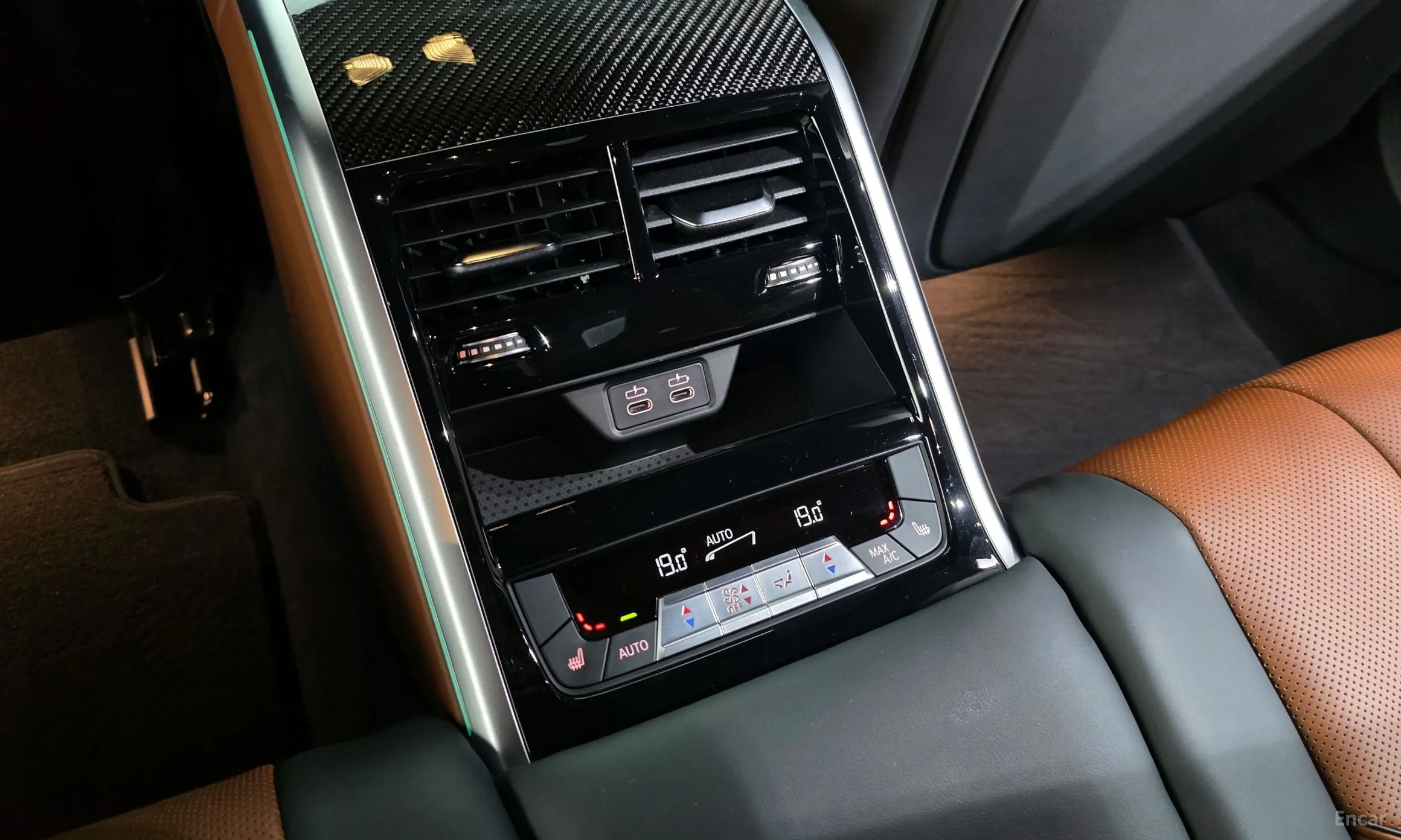 BMW 8-series (G15) превью 19