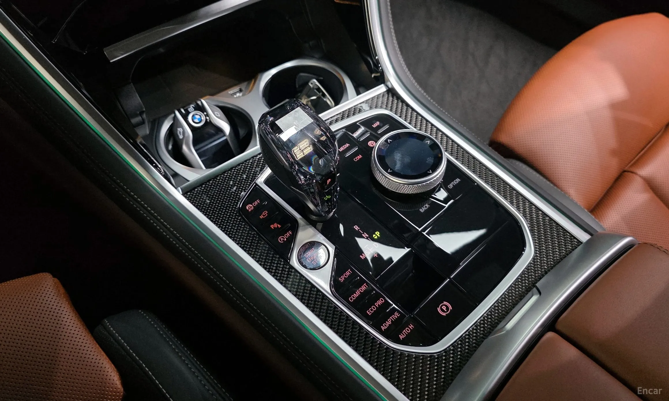 BMW 8-series (G15) превью 9