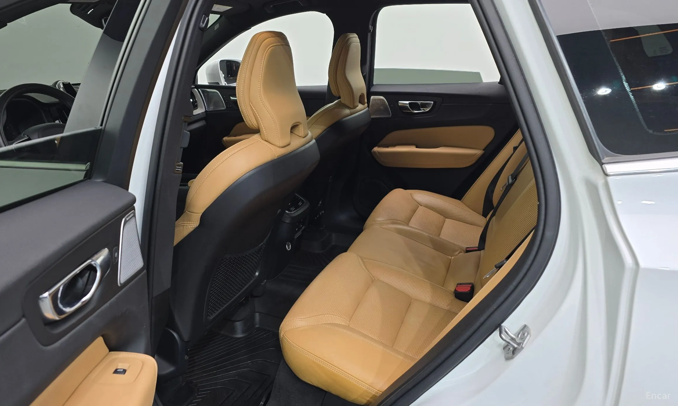Volvo XC60 Gen 2 превью 11