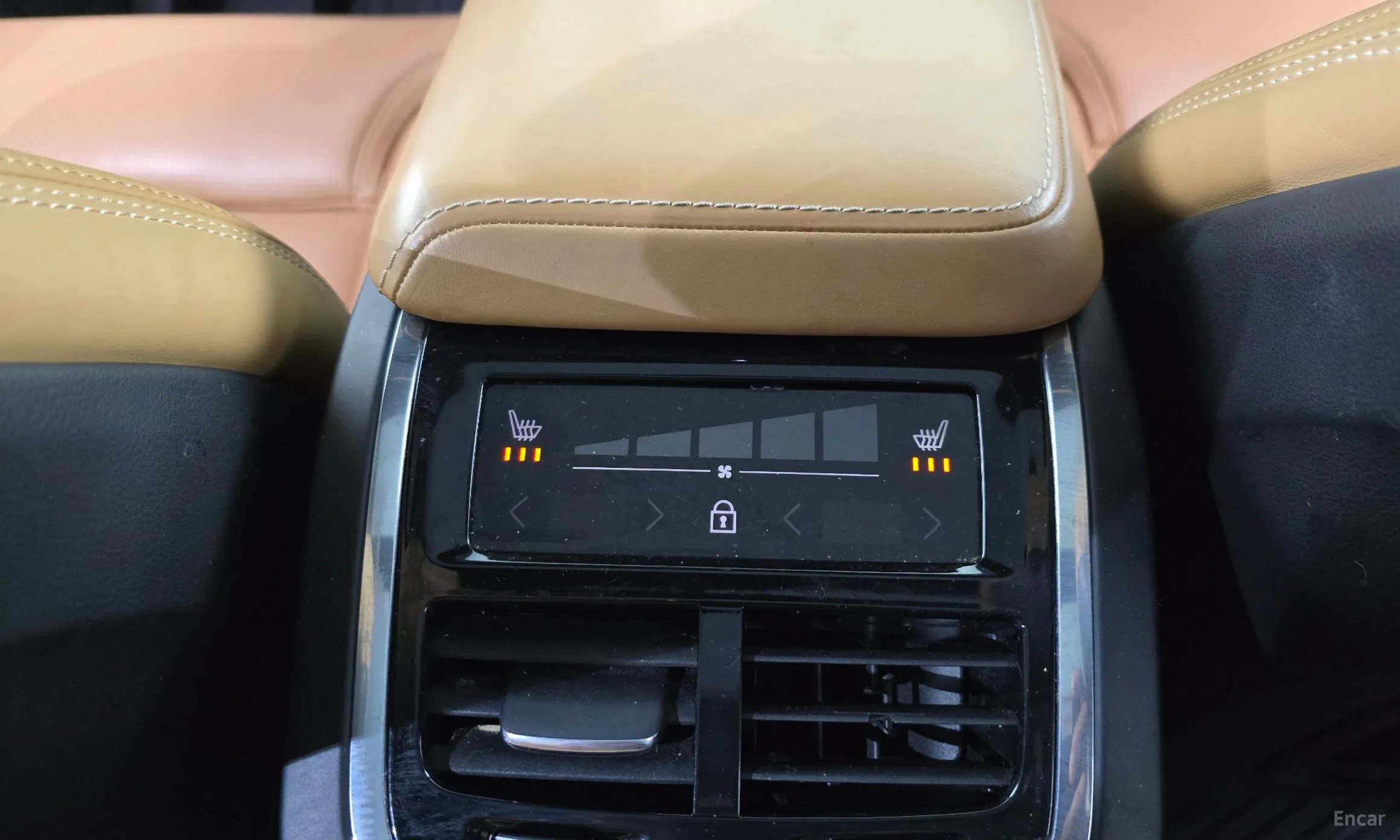 Volvo XC60 Gen 2 превью 20