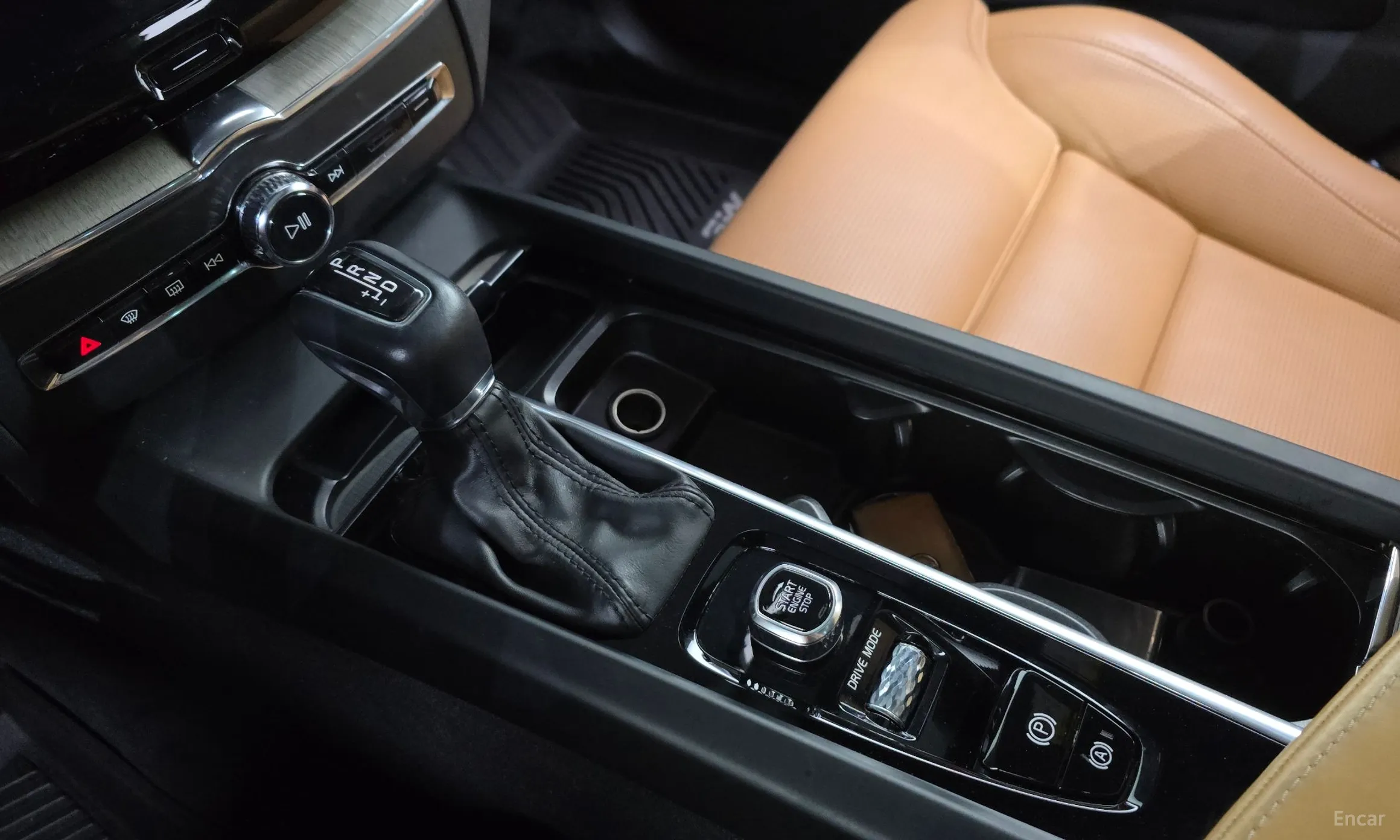 Volvo XC60 Gen 2 превью 9