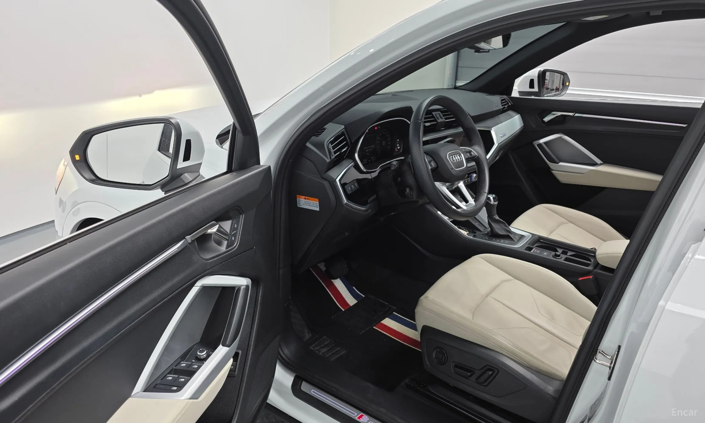 Audi Q3 (F3) превью 10