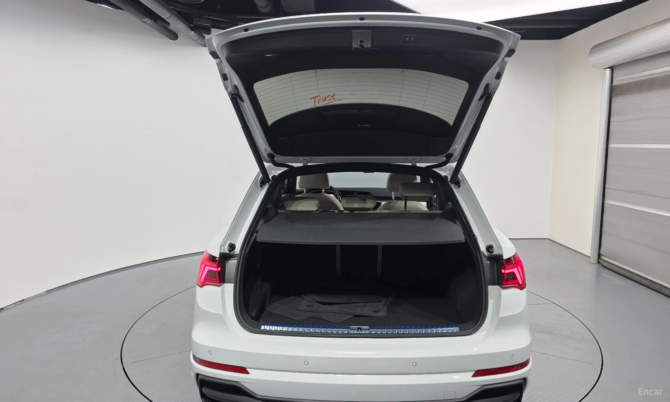 Audi Q3 (F3) превью 20