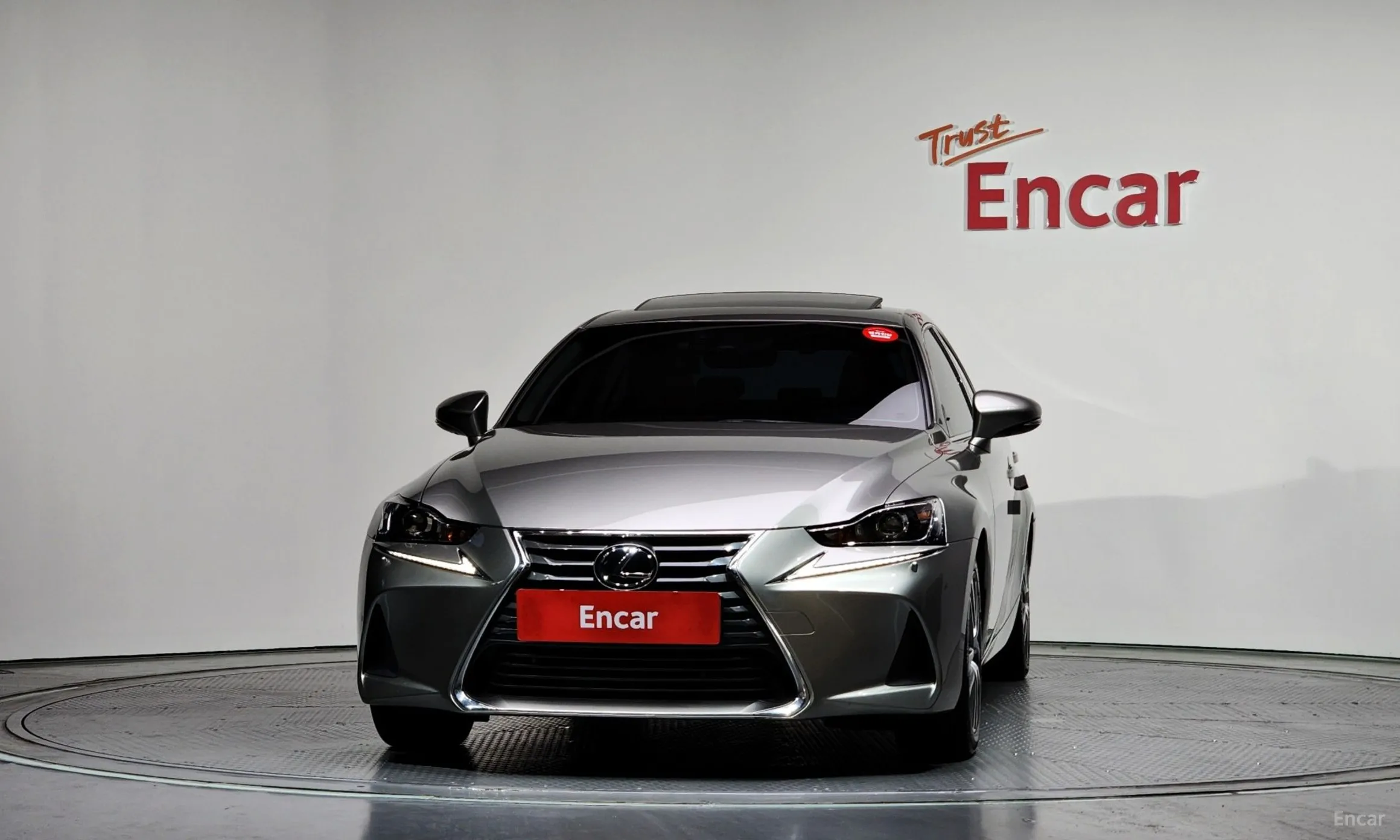 Lexus New IS300 превью 3
