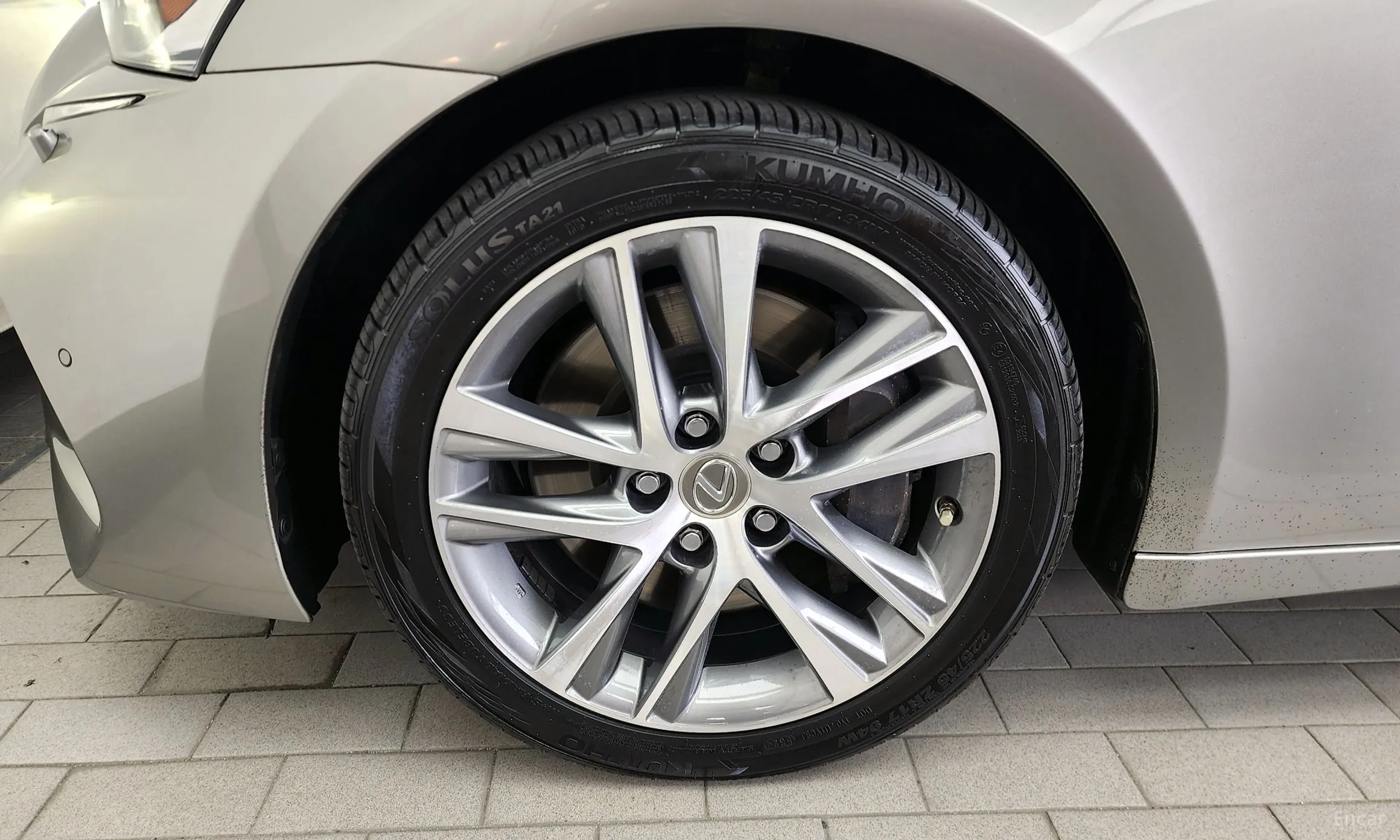 Lexus New IS300 превью 5