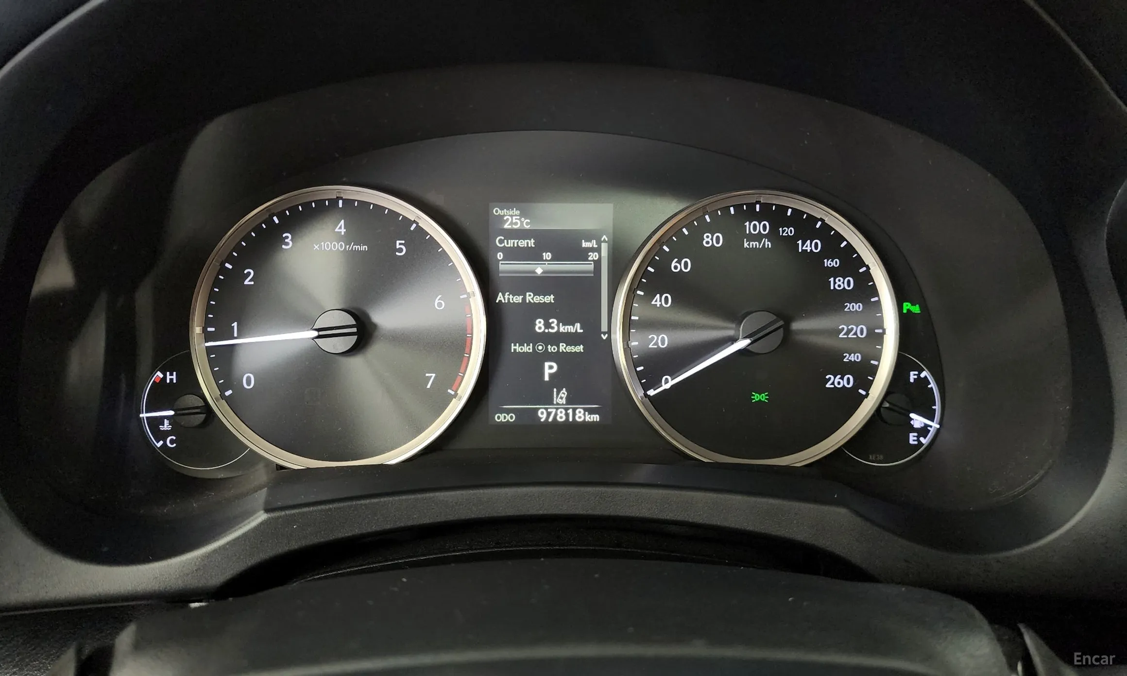 Lexus New IS300 превью 8
