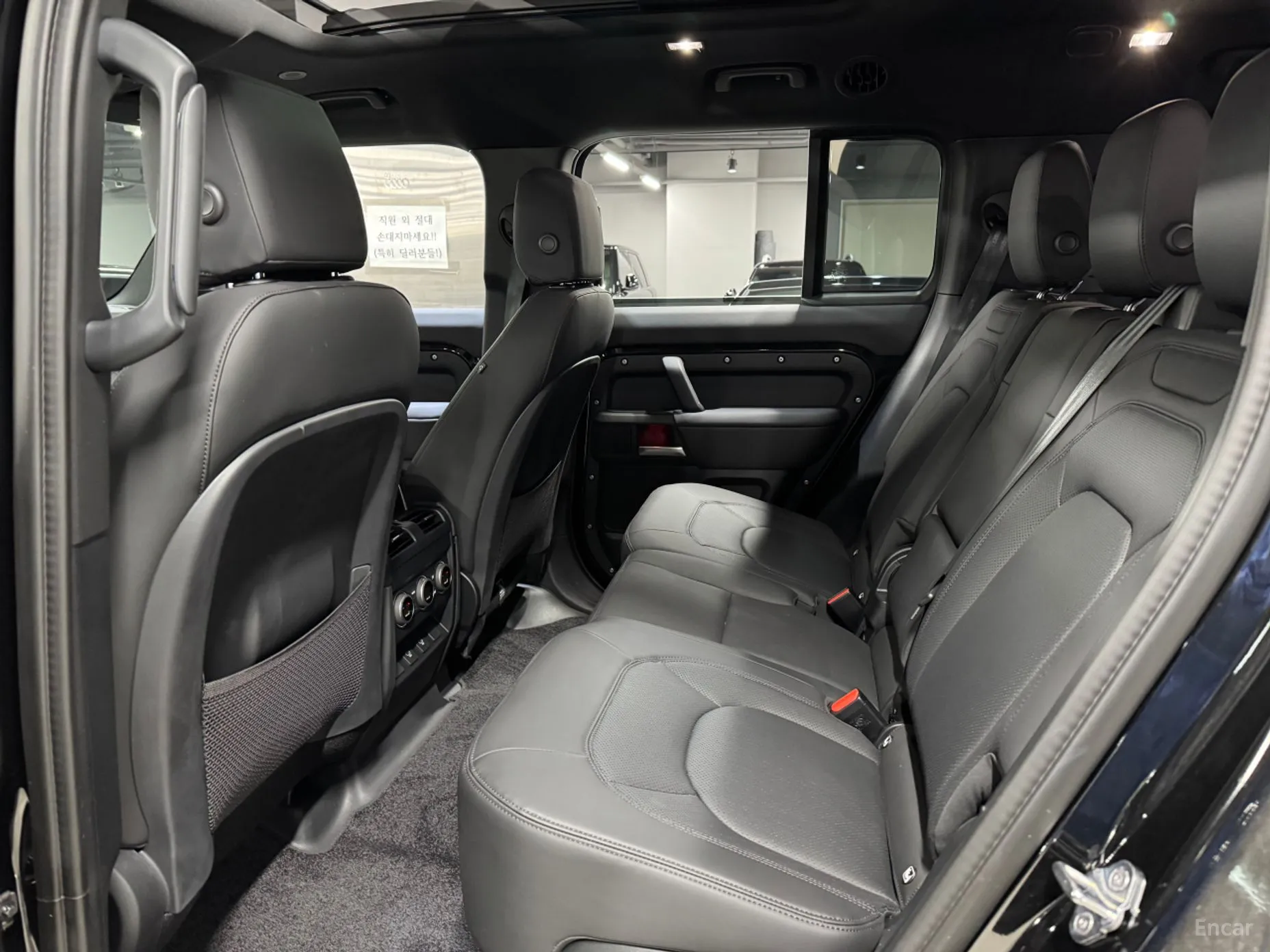 Land Rover Defender (L663) превью 13