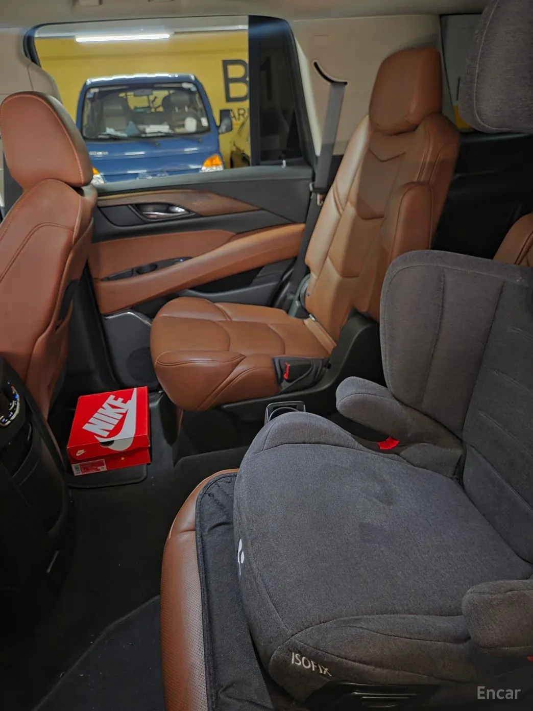 Cadillac Escalade превью 6