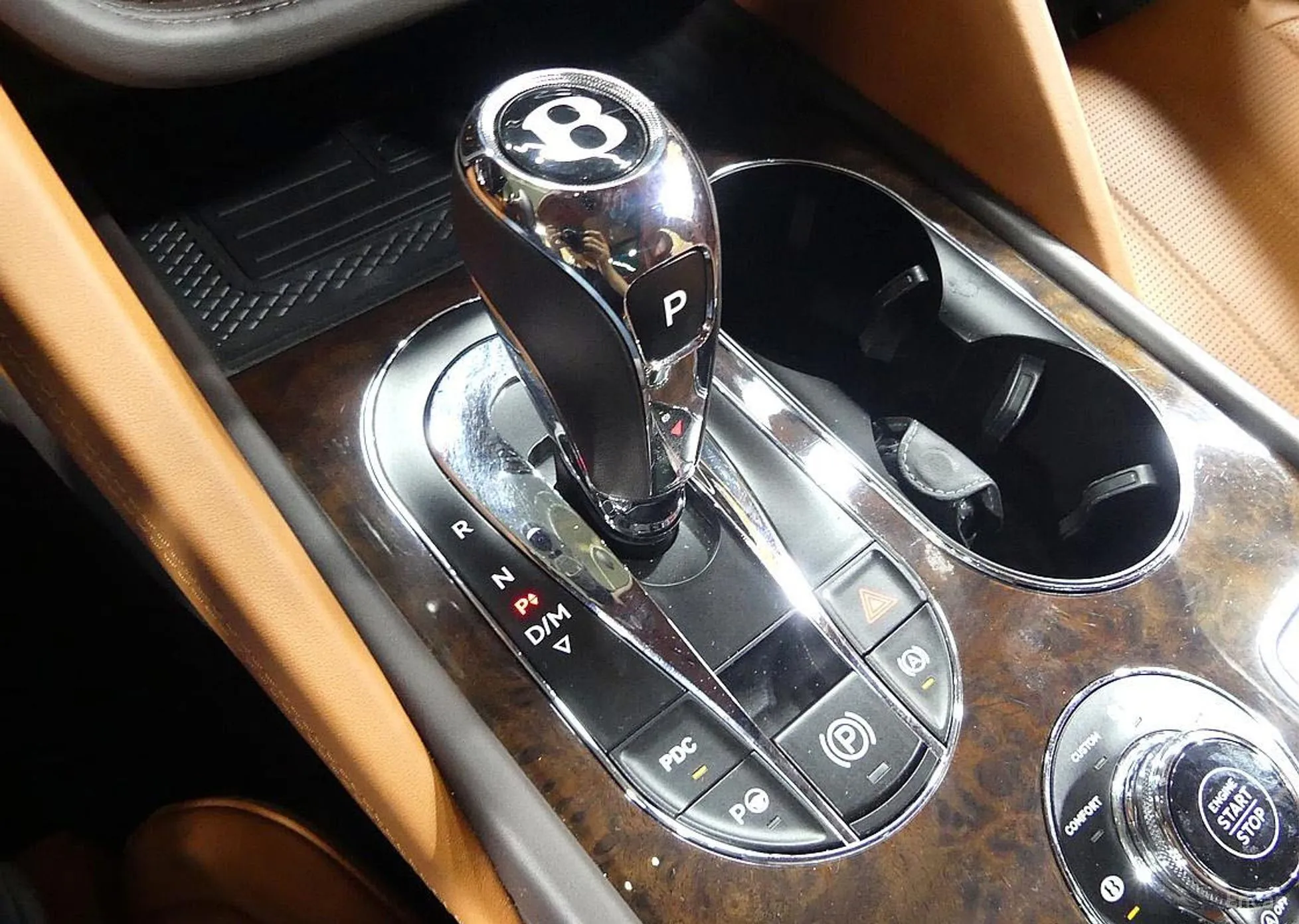 Bentley Bentayga превью 7