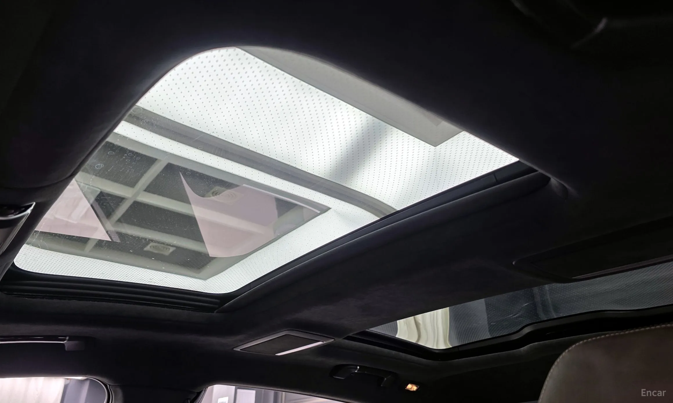 BMW 7 Series (G11) превью 19
