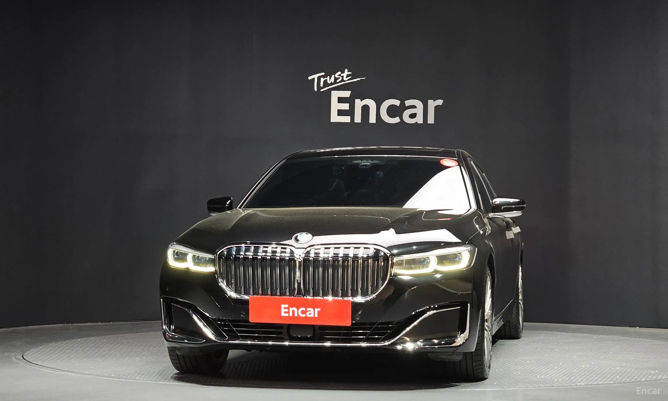 BMW 7 Series (G11) превью 3