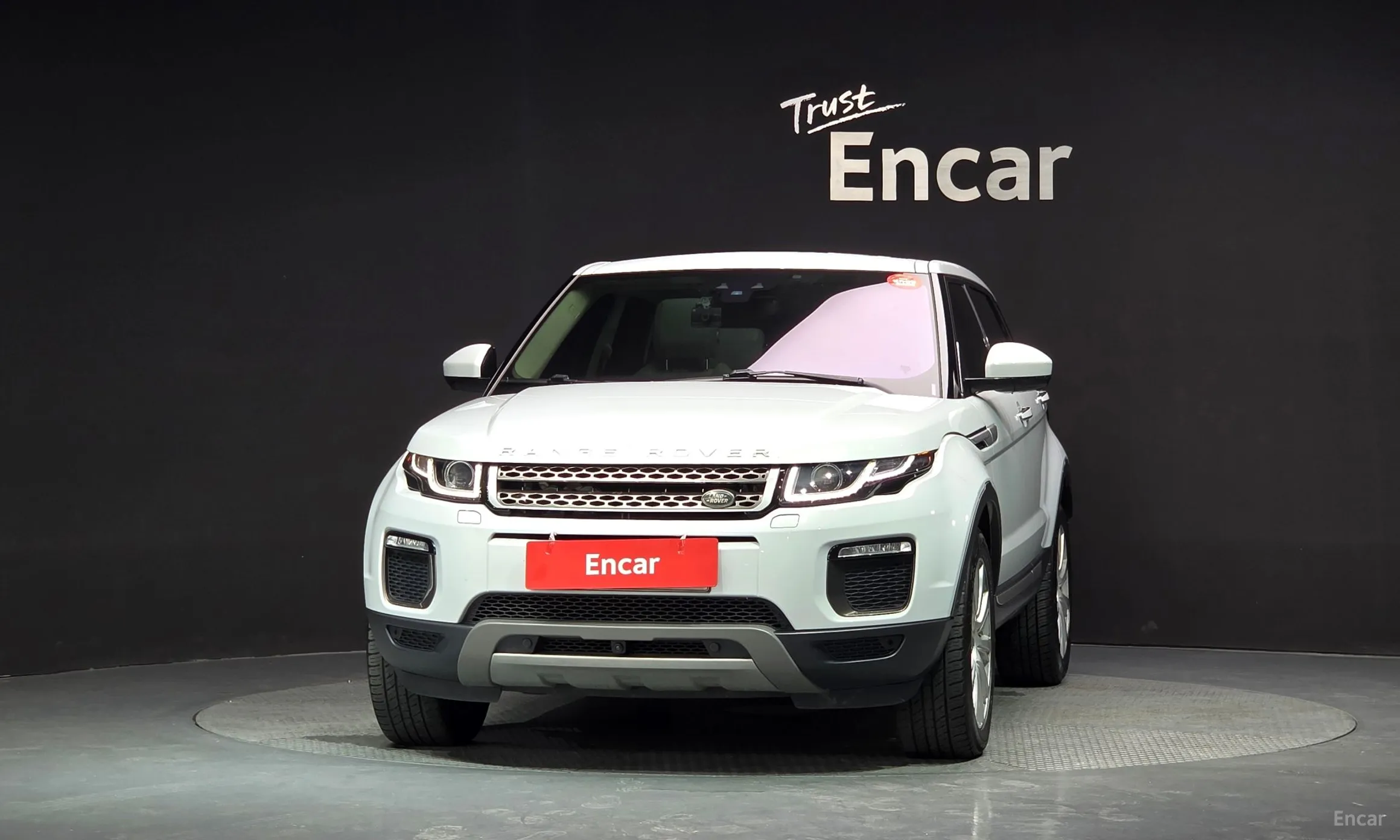 Land Rover Range Rover Evoque превью 3