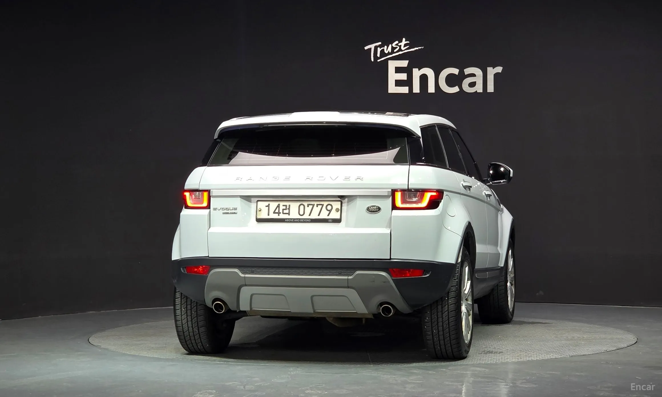 Land Rover Range Rover Evoque превью 4