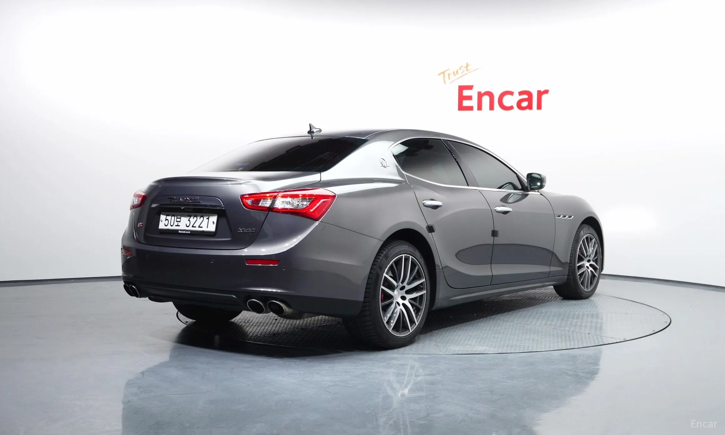 Maserati Ghibli превью 2