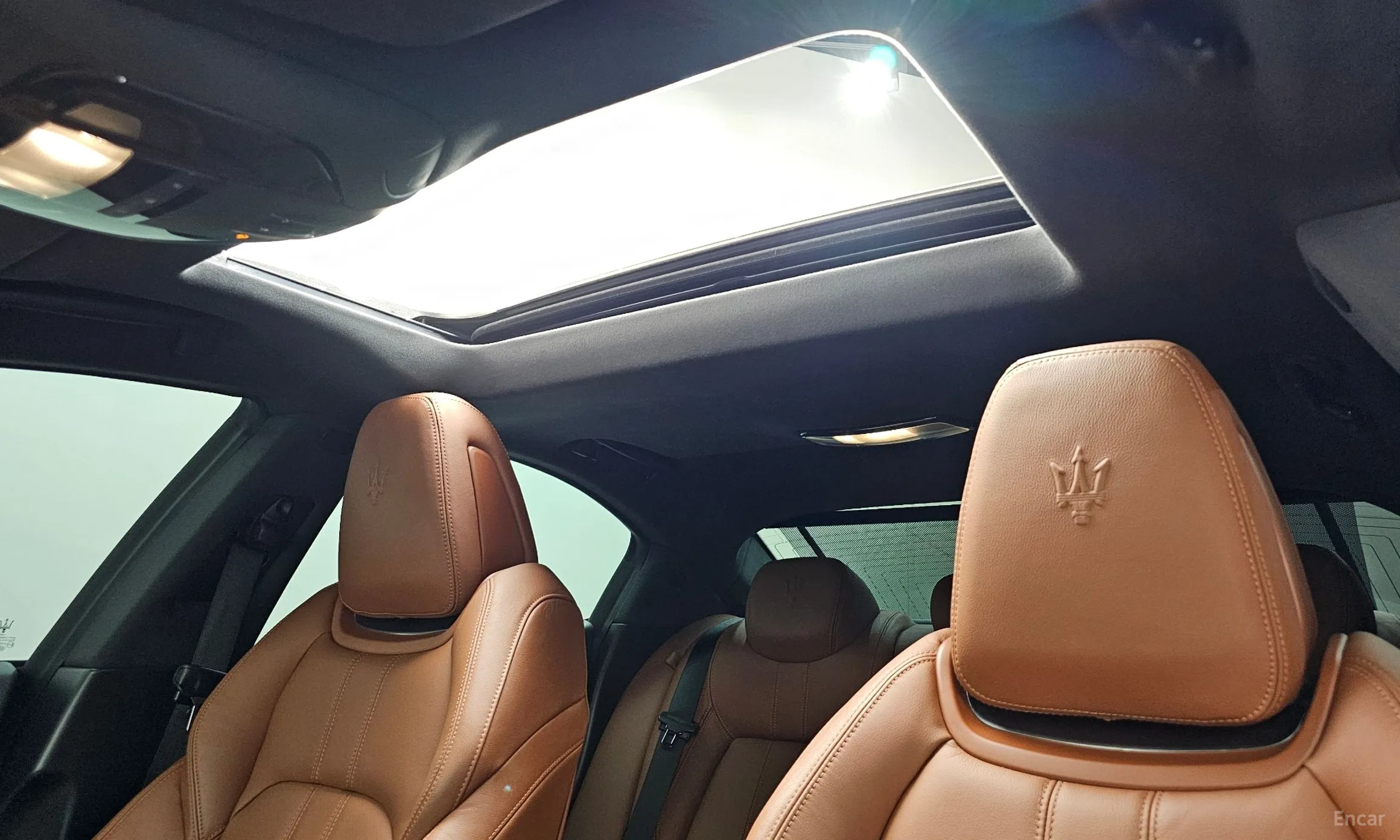 Maserati Ghibli превью 17