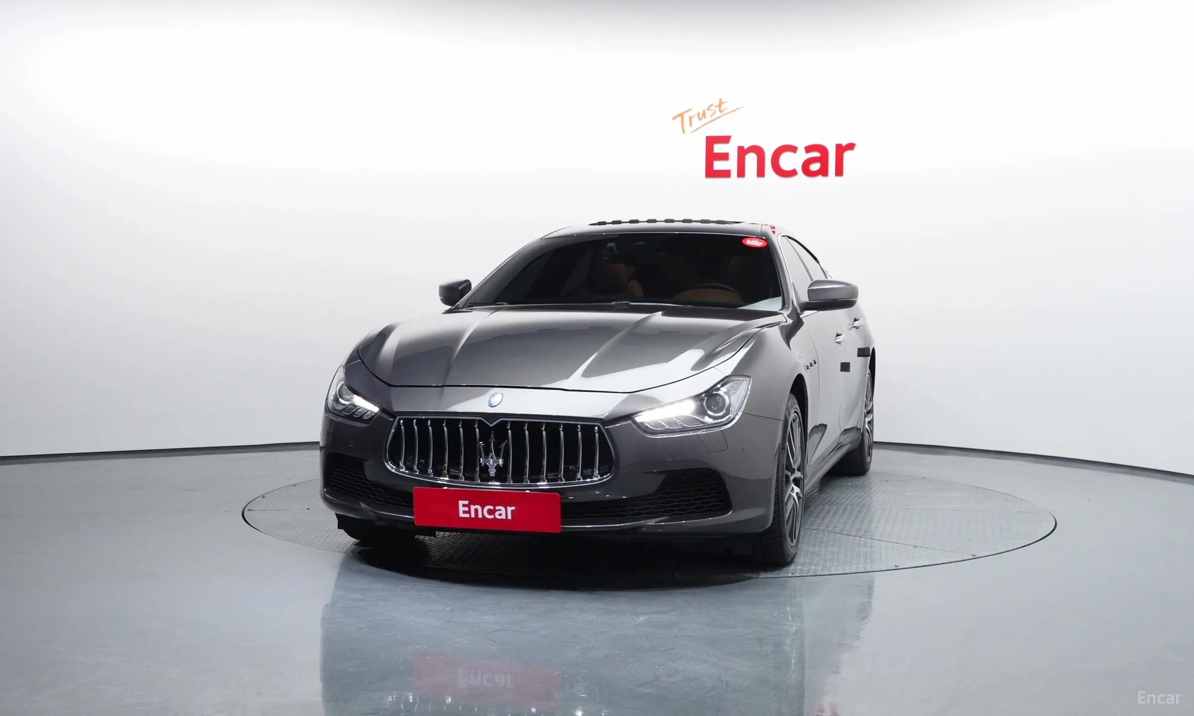 Maserati Ghibli превью 3