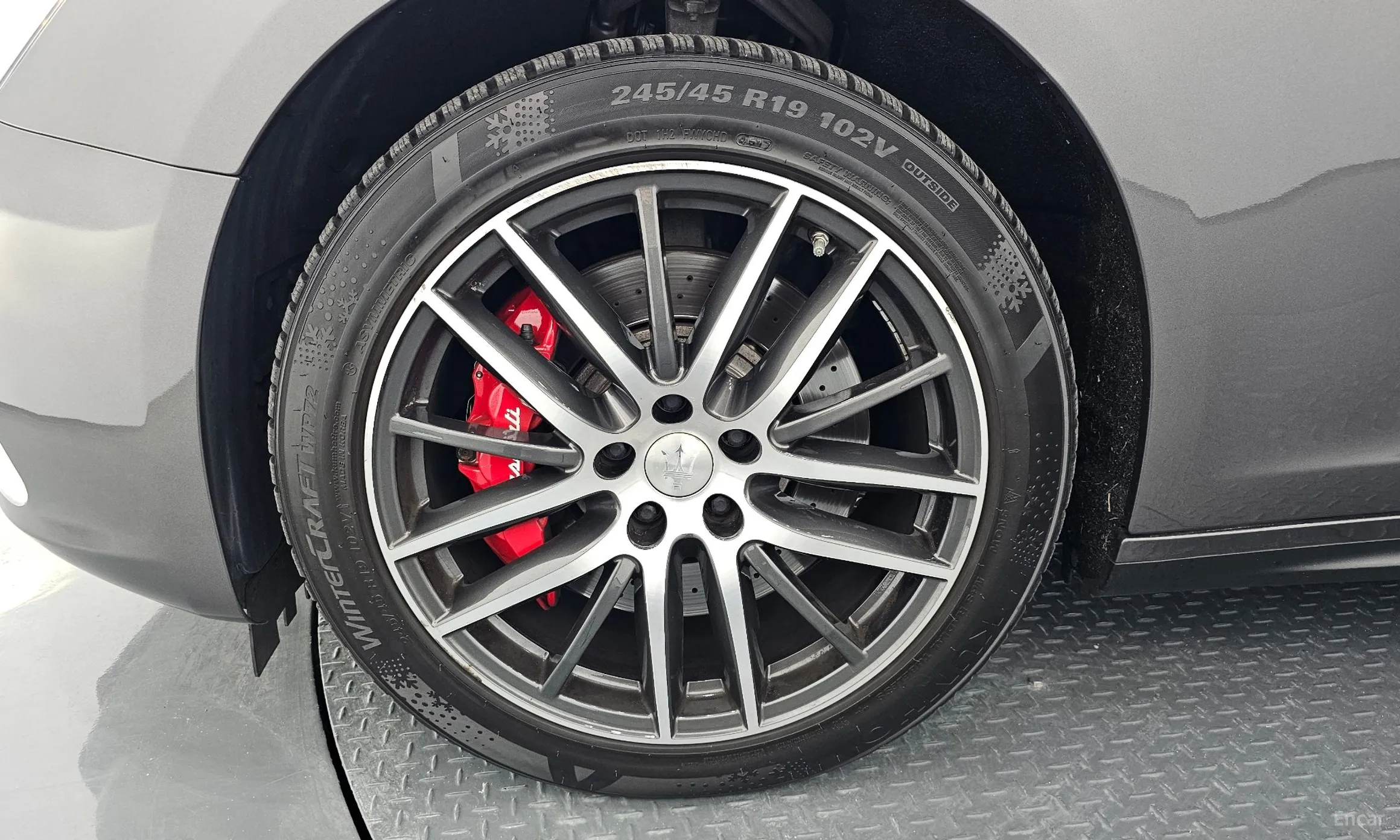 Maserati Ghibli превью 5