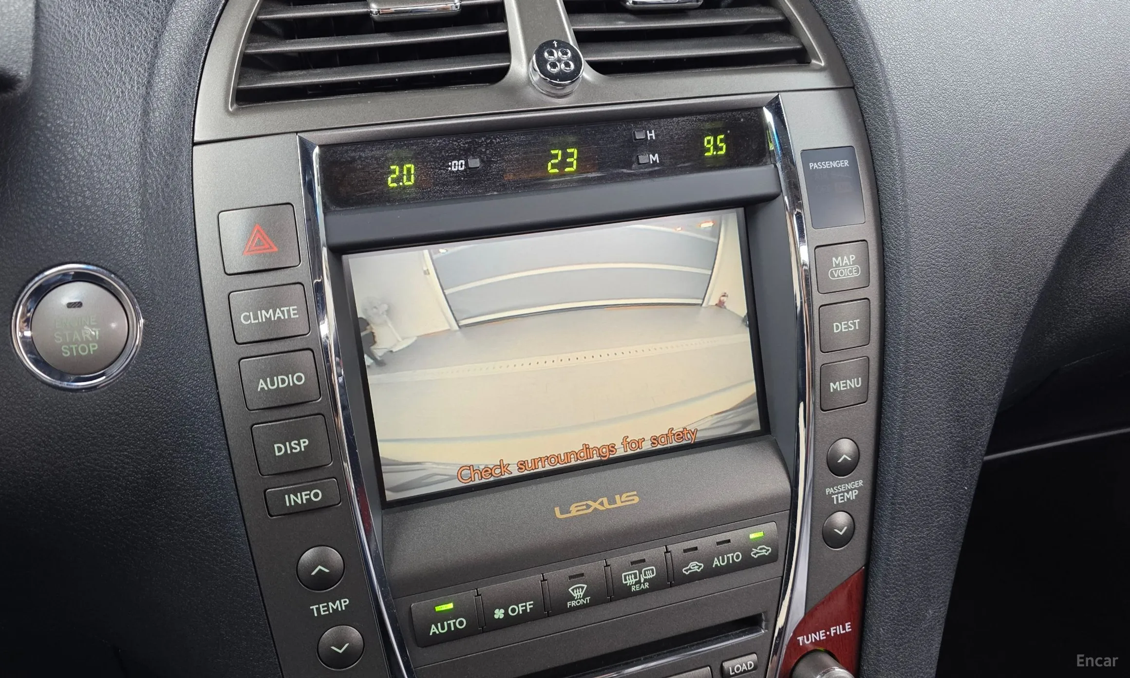 Lexus ES350 превью 16