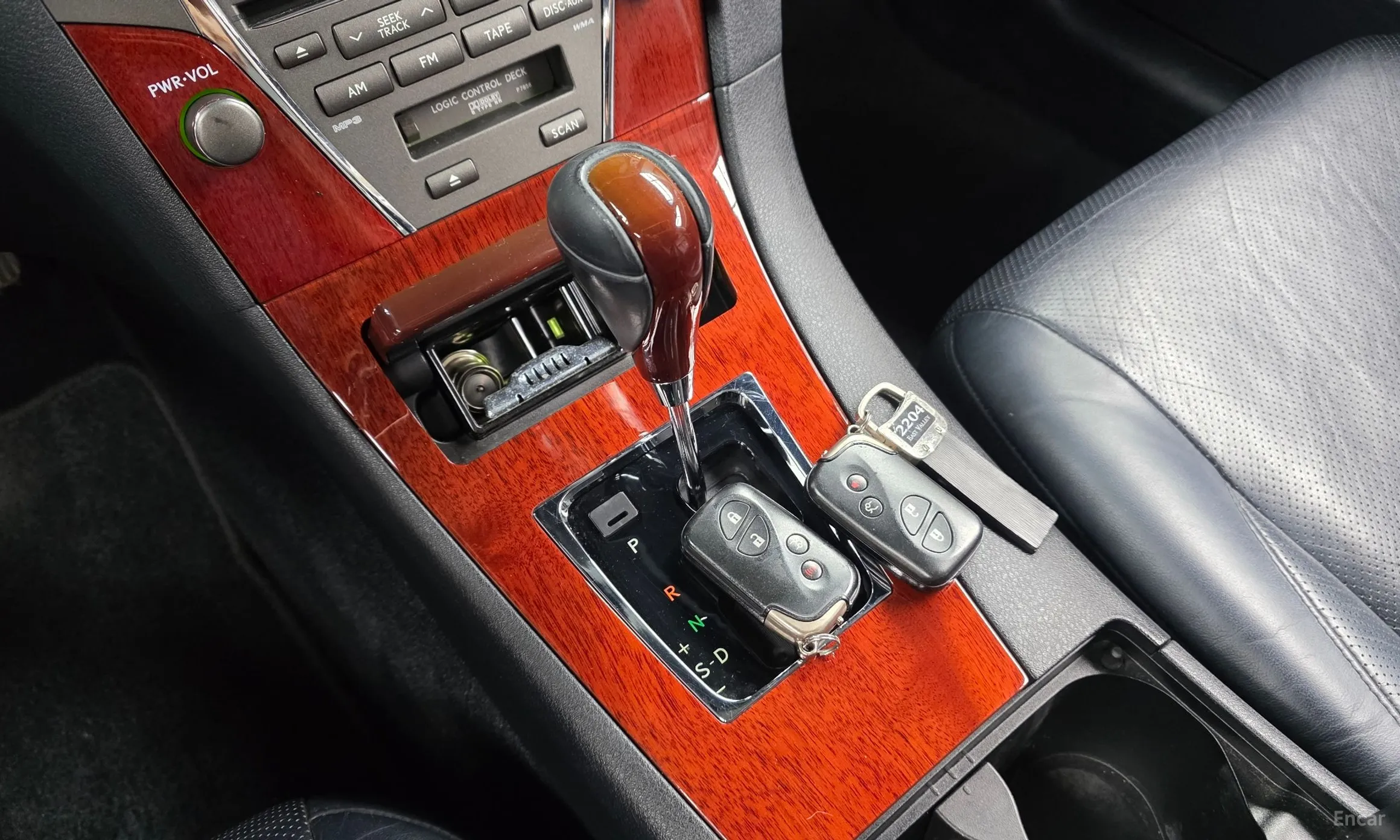 Lexus ES350 превью 9