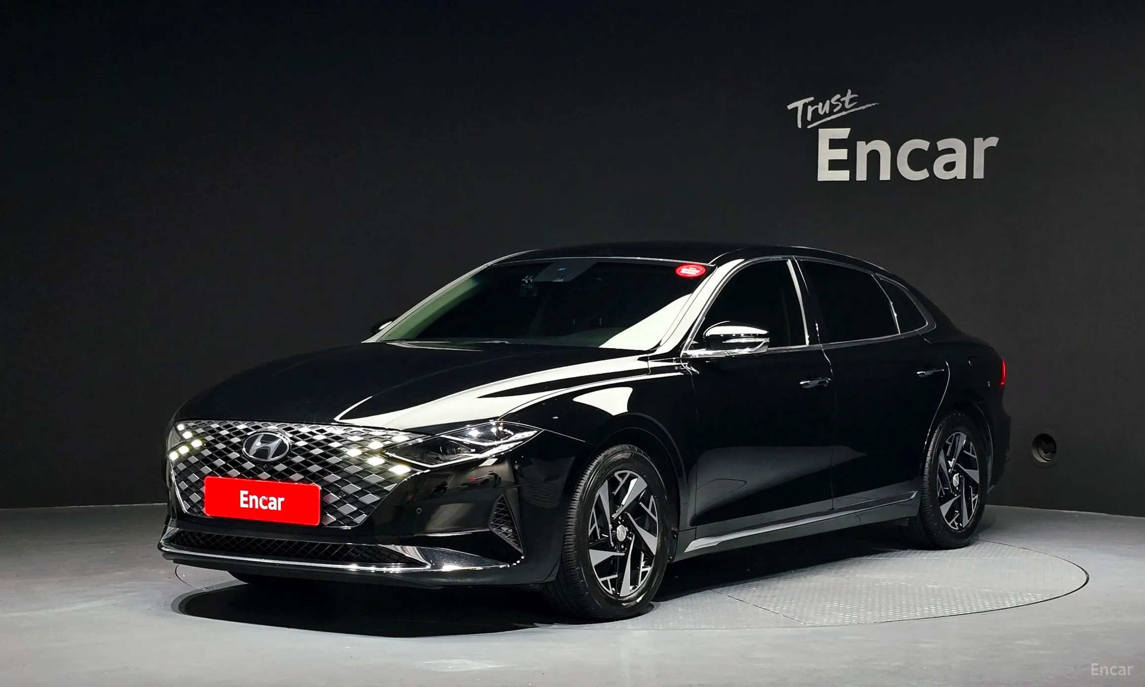 Hyundai Grandeur IG Hybrid