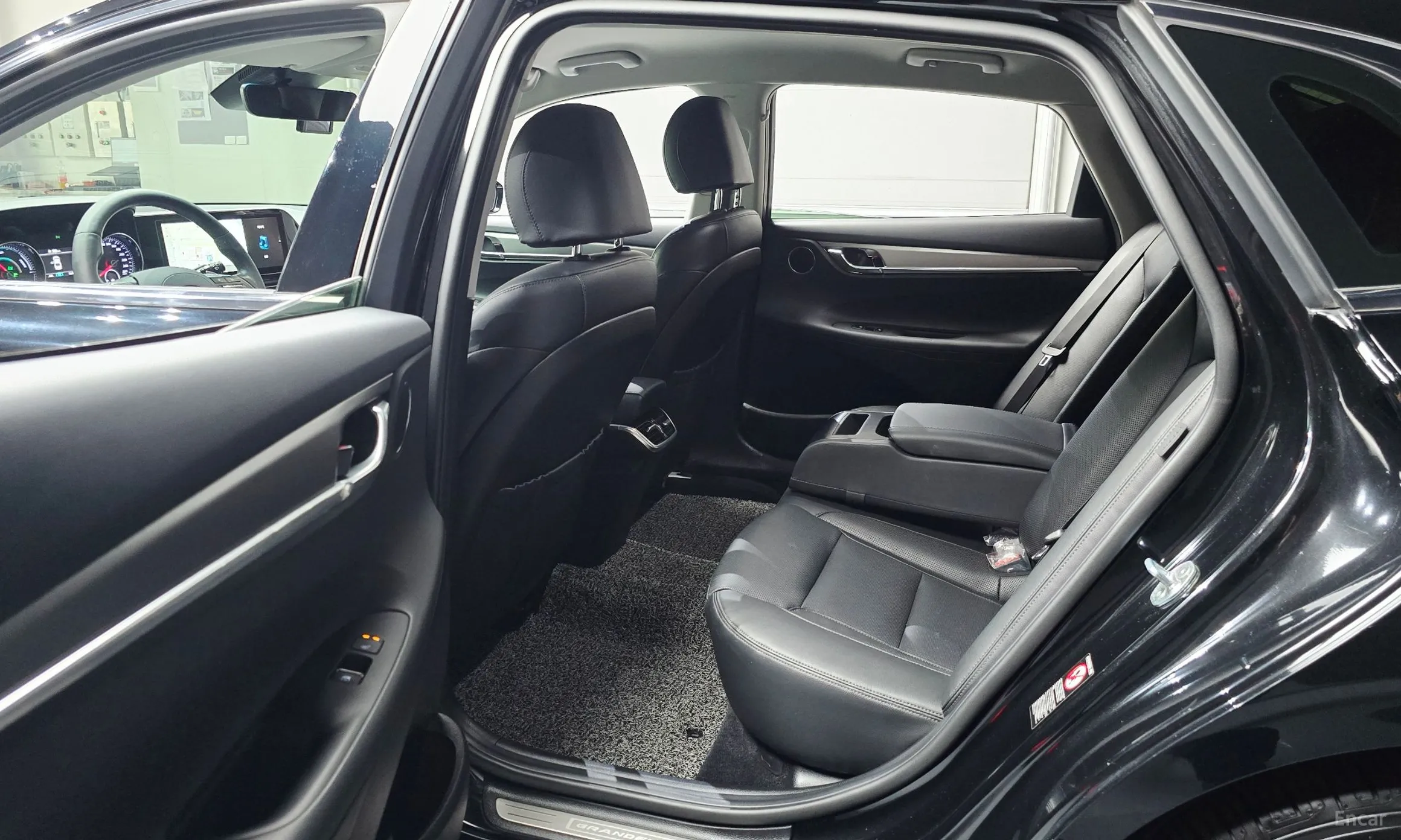 Hyundai Grandeur IG Hybrid превью 11