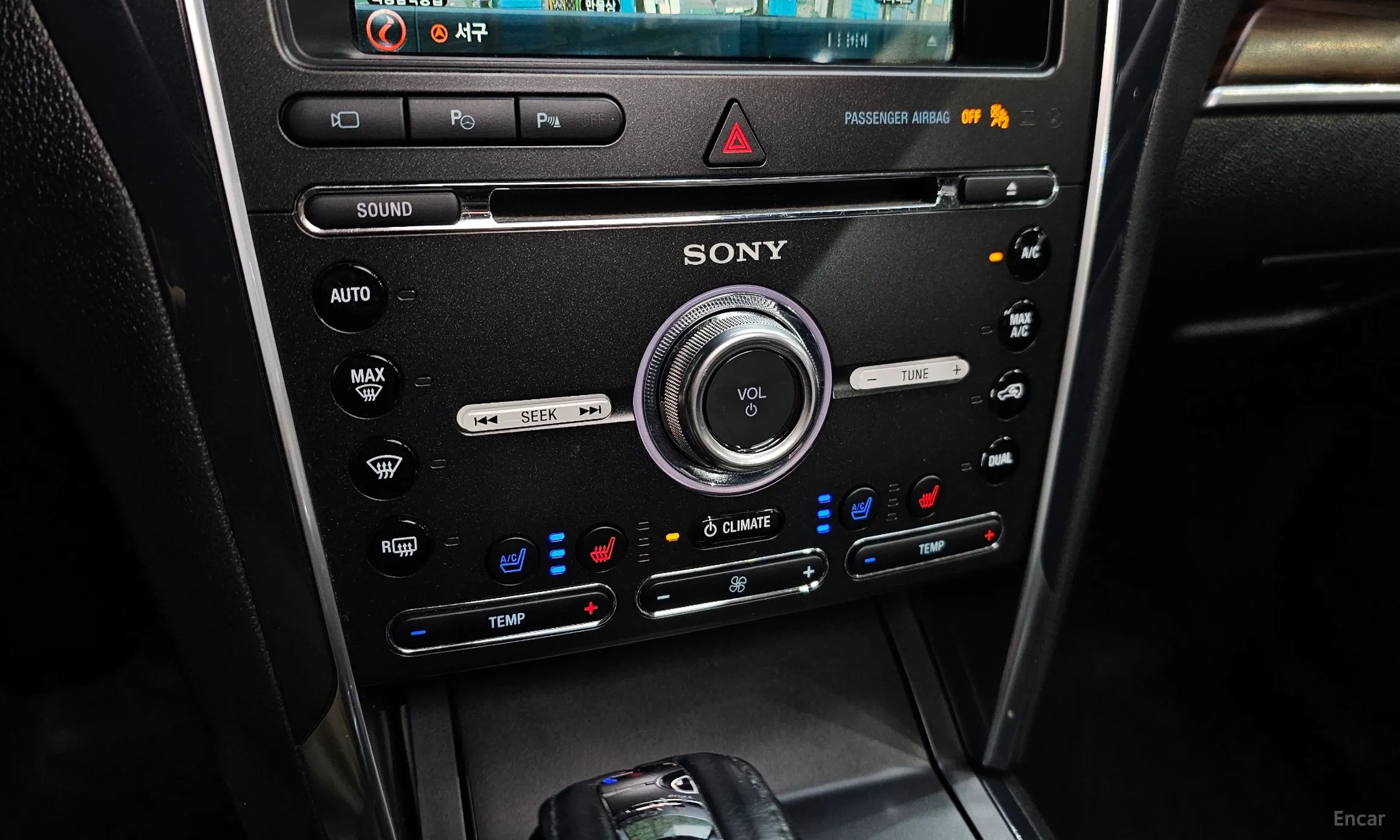Ford Explorer превью 16
