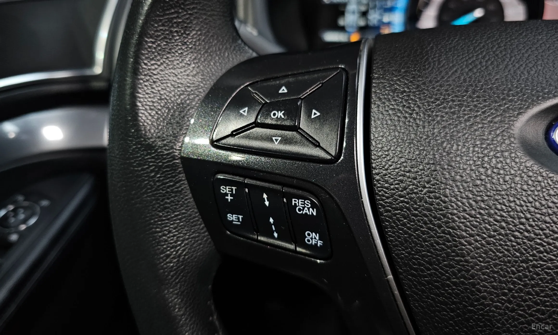 Ford Explorer превью 18
