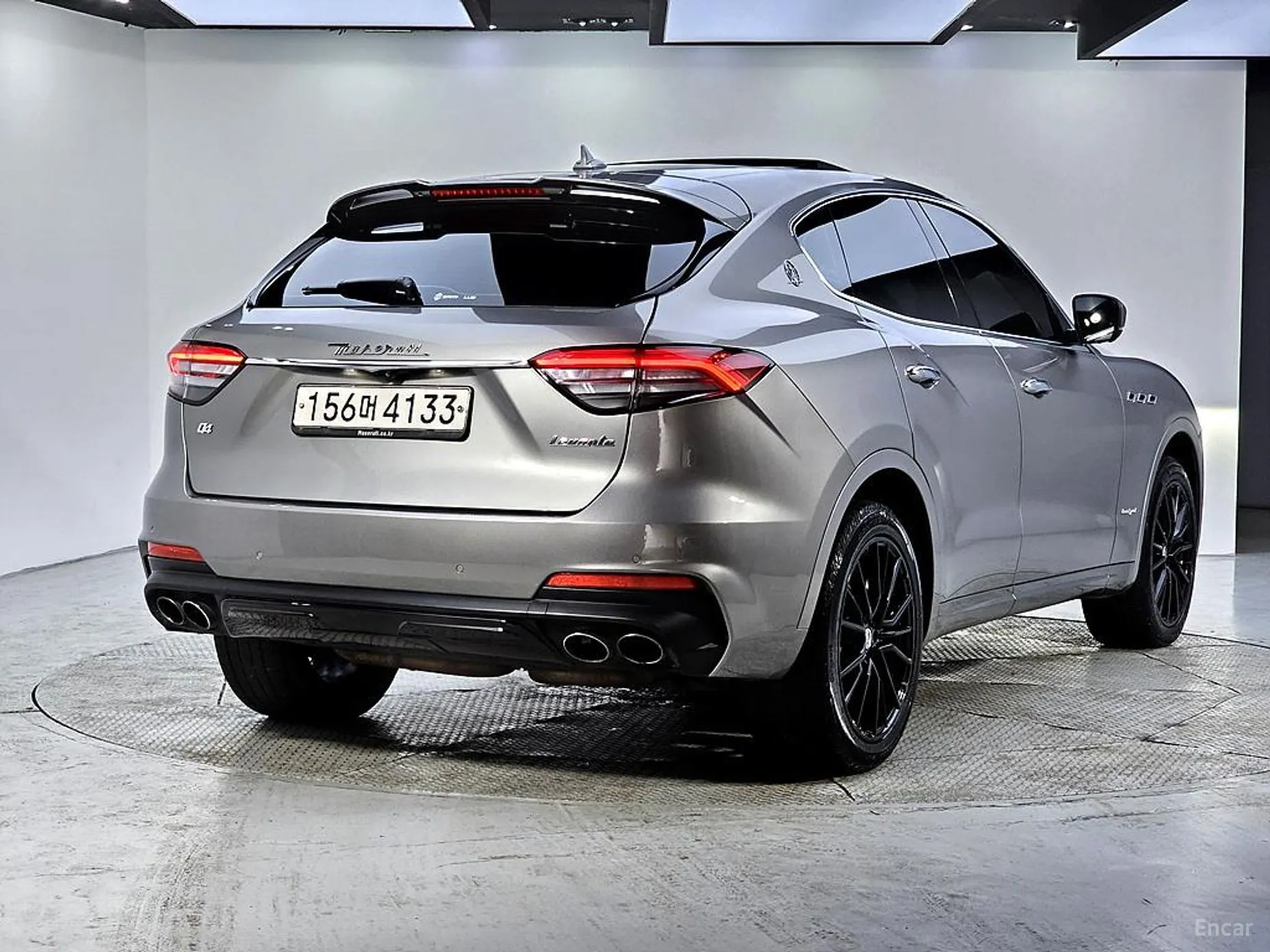 Maserati Levante превью 4