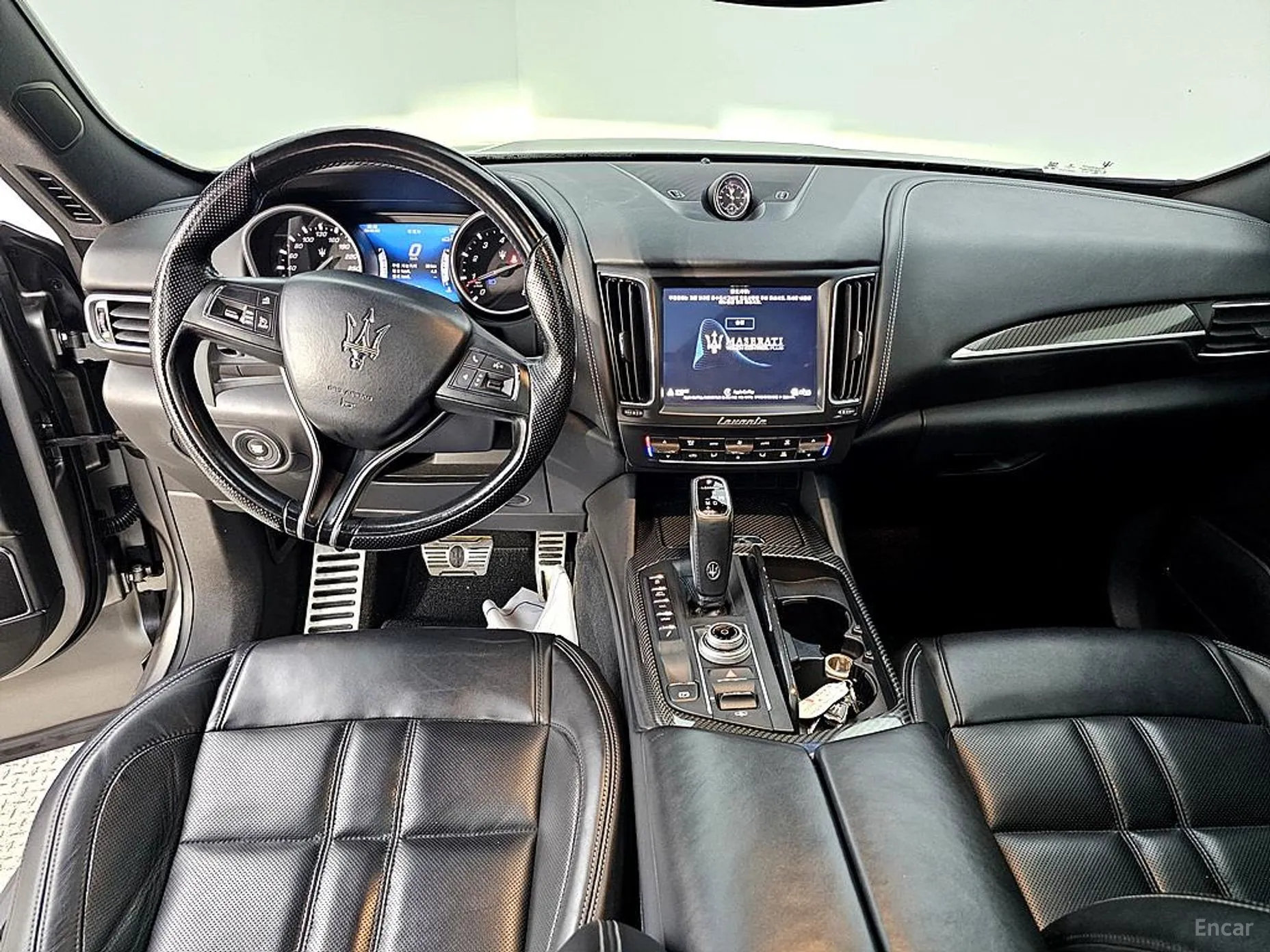 Maserati Levante превью 5