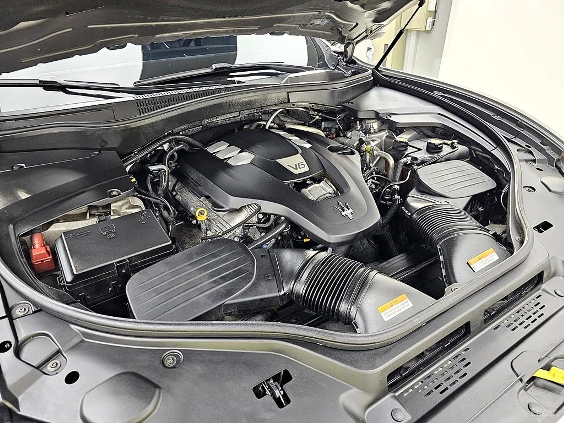 Maserati Levante превью 6