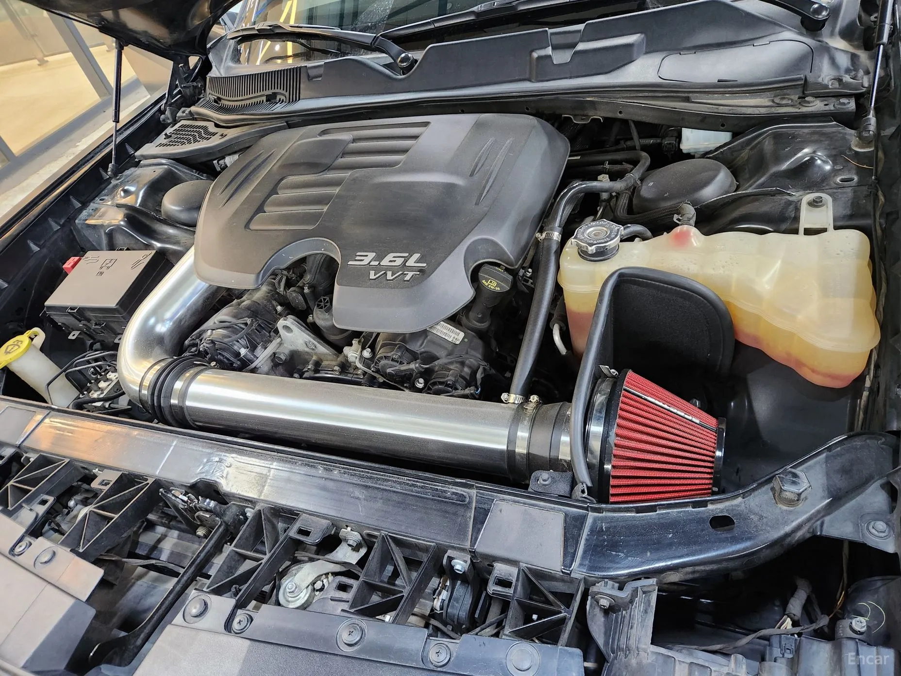 Dodge Challenger превью 12
