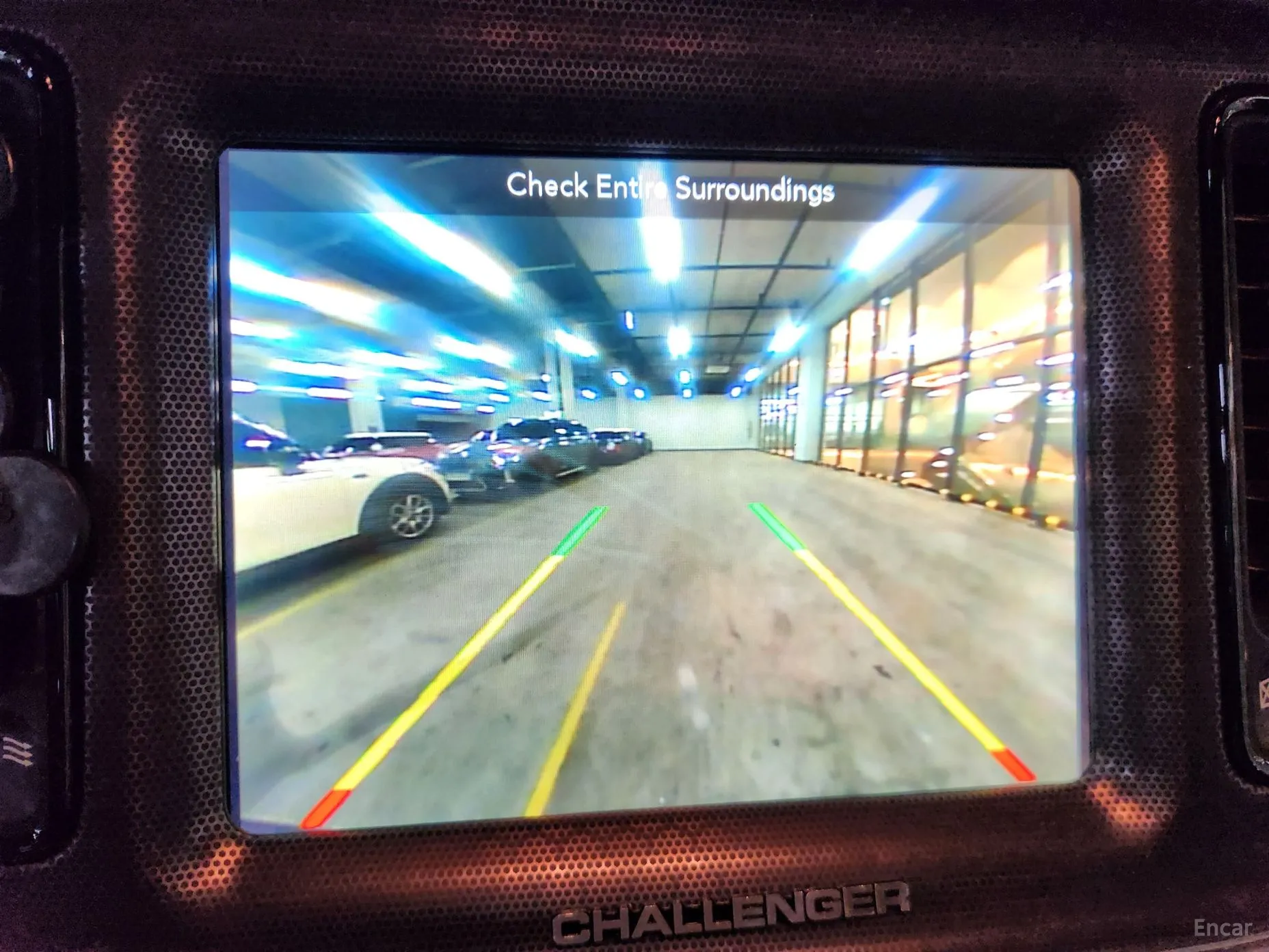 Dodge Challenger превью 14