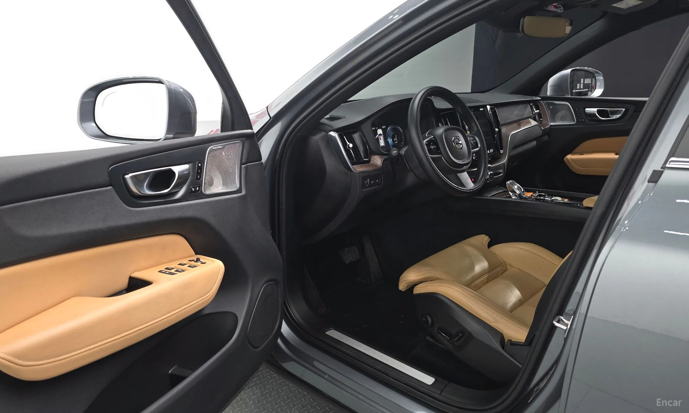 Volvo XC60 Gen 2 превью 10