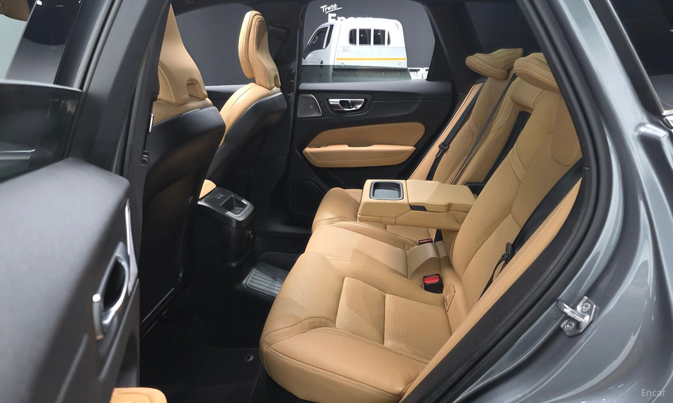 Volvo XC60 Gen 2 превью 12