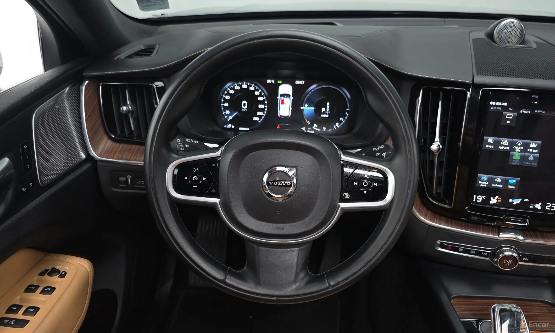Volvo XC60 Gen 2 превью 13
