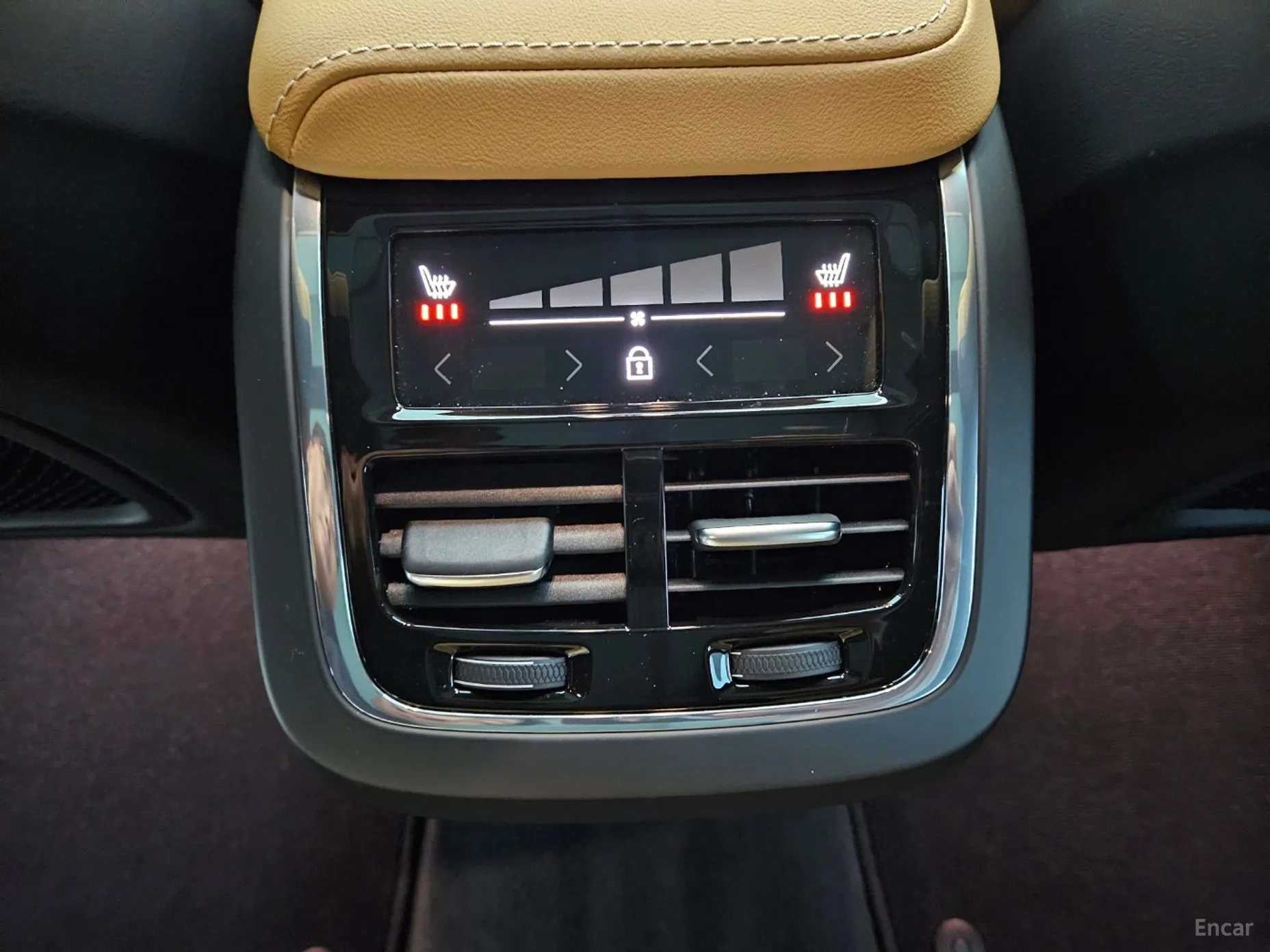 Volvo XC60 Gen 2 превью 13