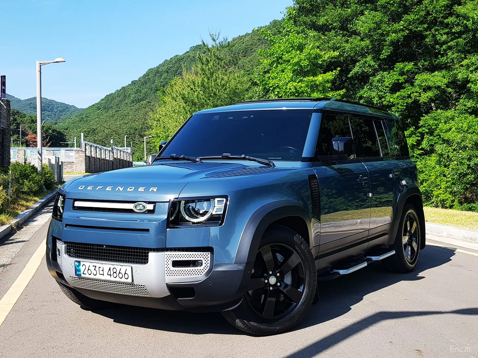 Land Rover Defender (L663)