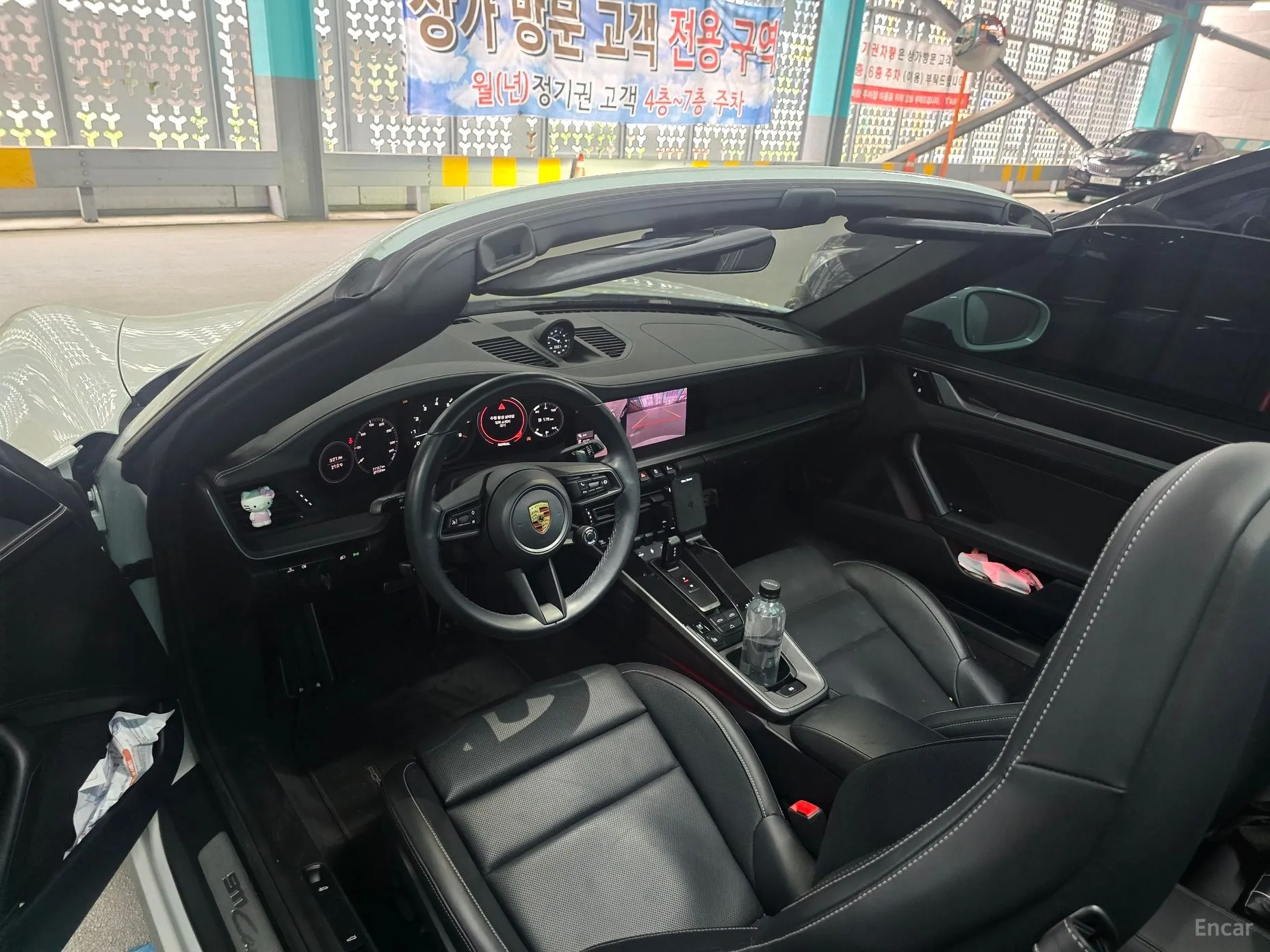 Porsche 911 (992) превью 7