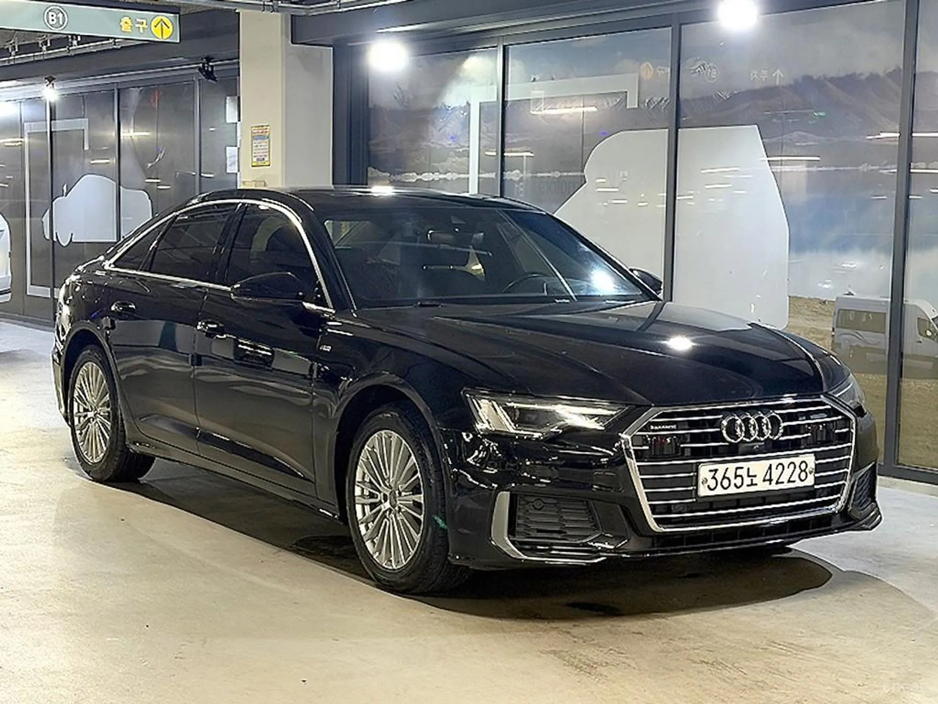 A6 (C8)
